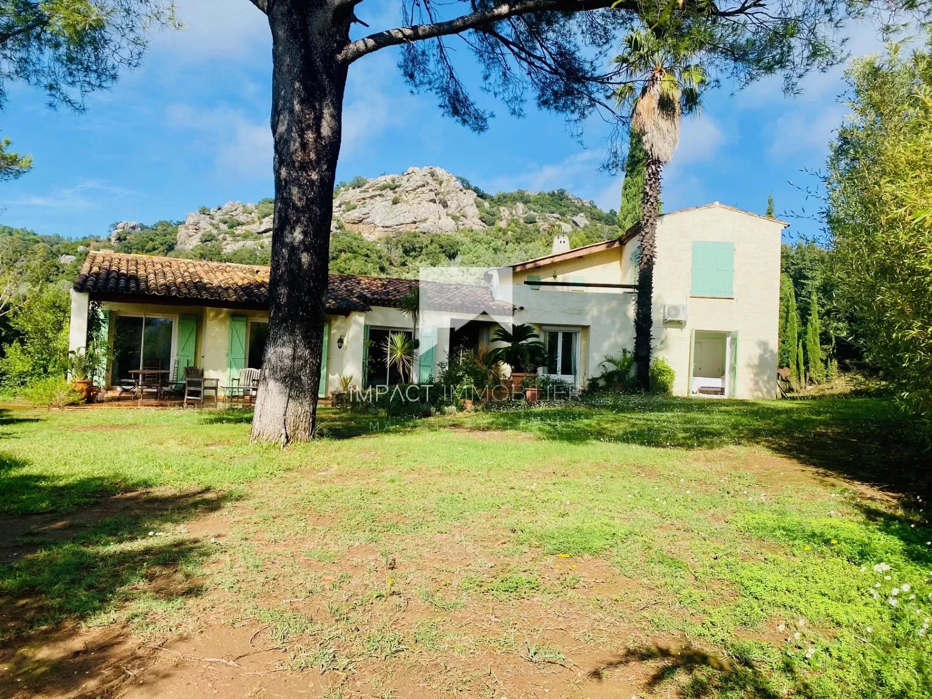 Villa de Caractère au Cœur du Fenouillet à Hyères