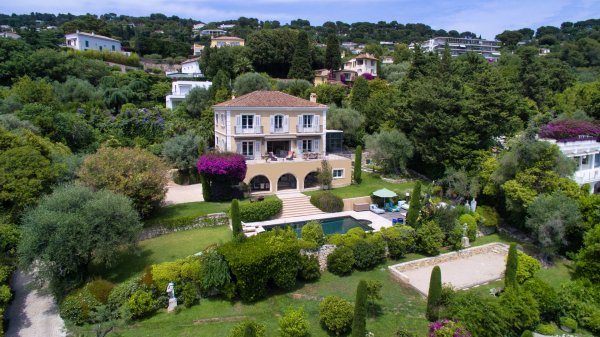 Belle Époque Luxury Villa in Cannes Californie | Family Estate — photo 5