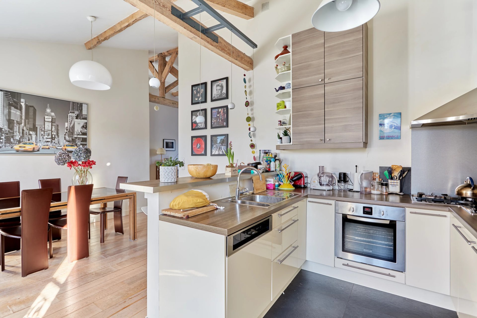 4 Bedroom Apartment/Flat's Image 5