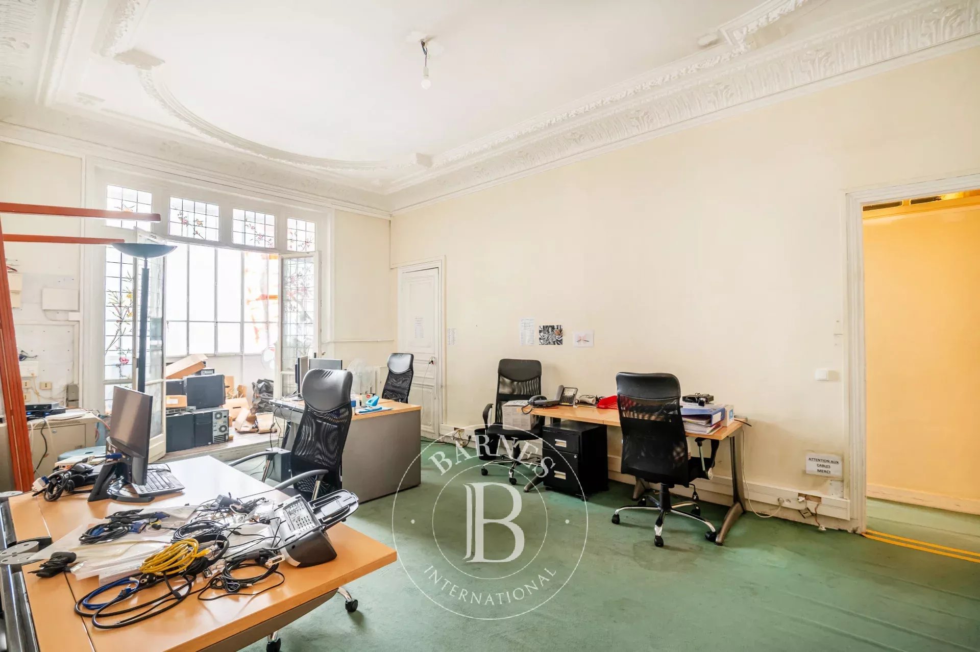 Daire Paris 8ème - picture 5