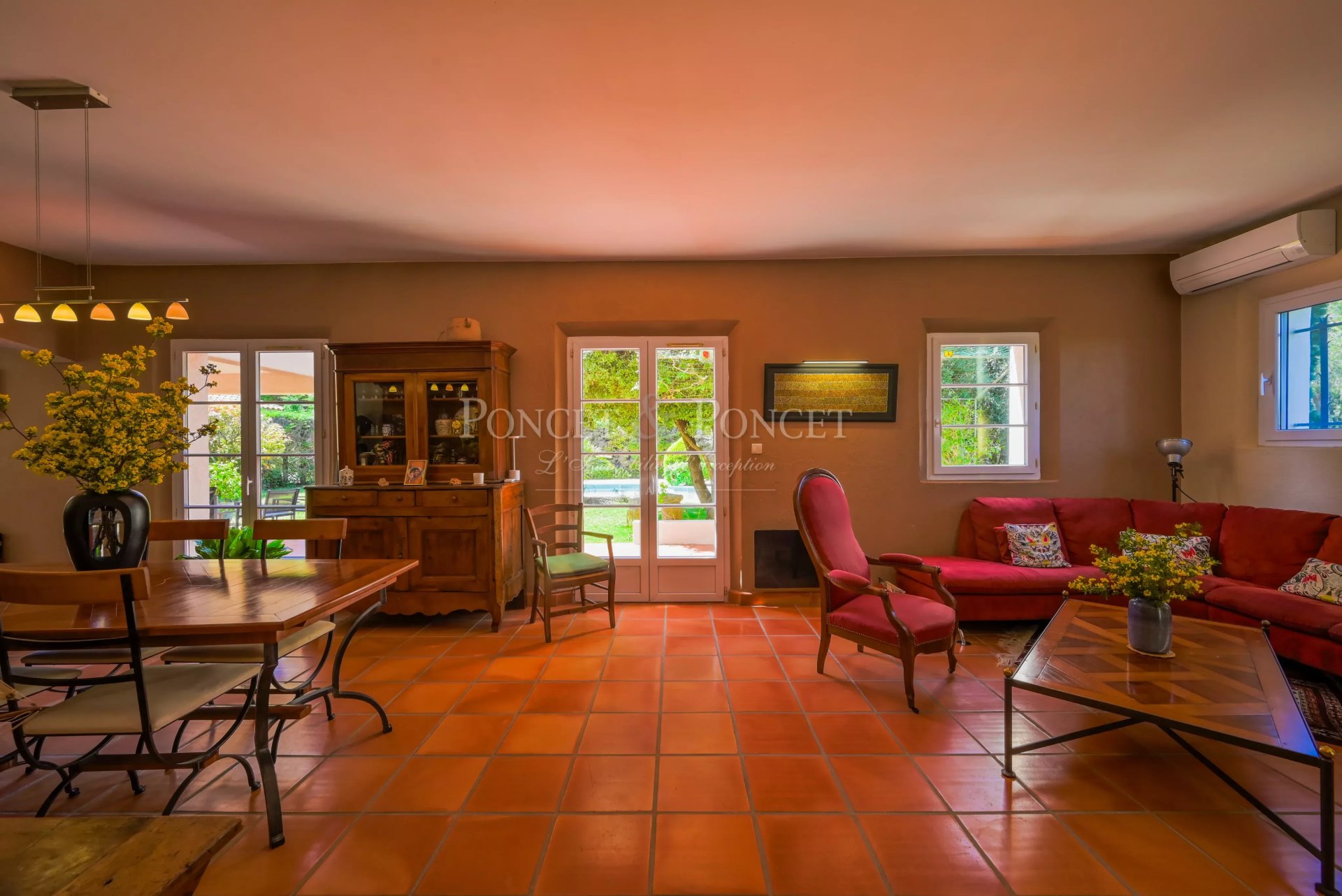 3 Bedroom Villa/Townhouse's Image 17