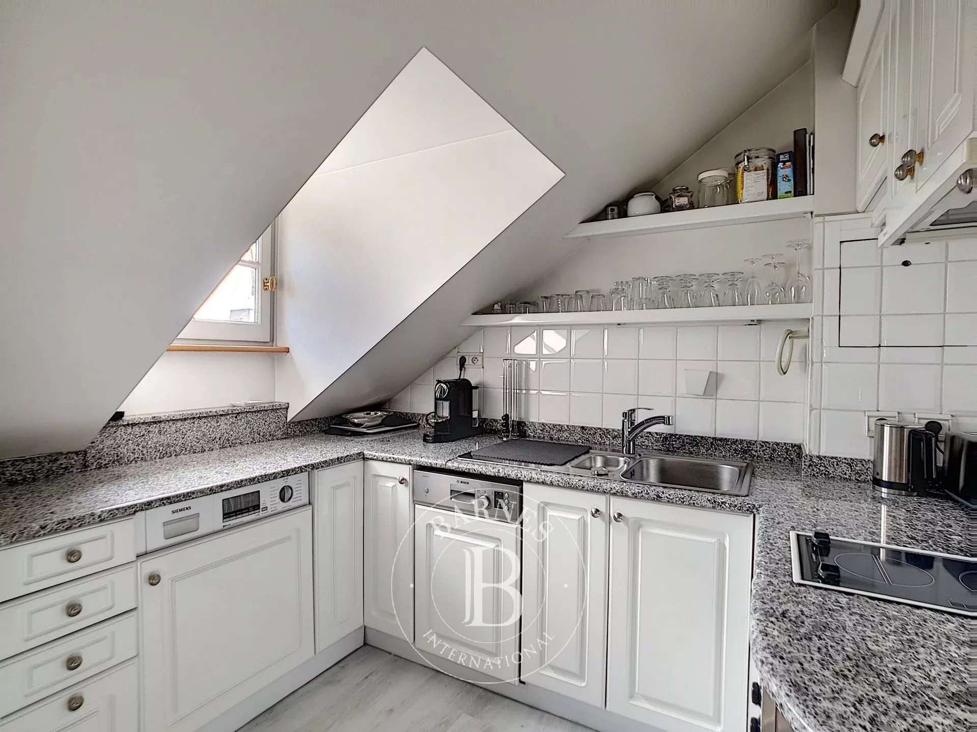 Daire Paris 8ème - picture 4