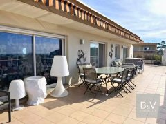 Exceptional apartment with terrace in Nice — photo 2 of 7