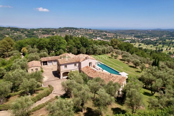 Villa for sale in Chateauneuf-de-Grasse, Cote d'Azur — photo 4