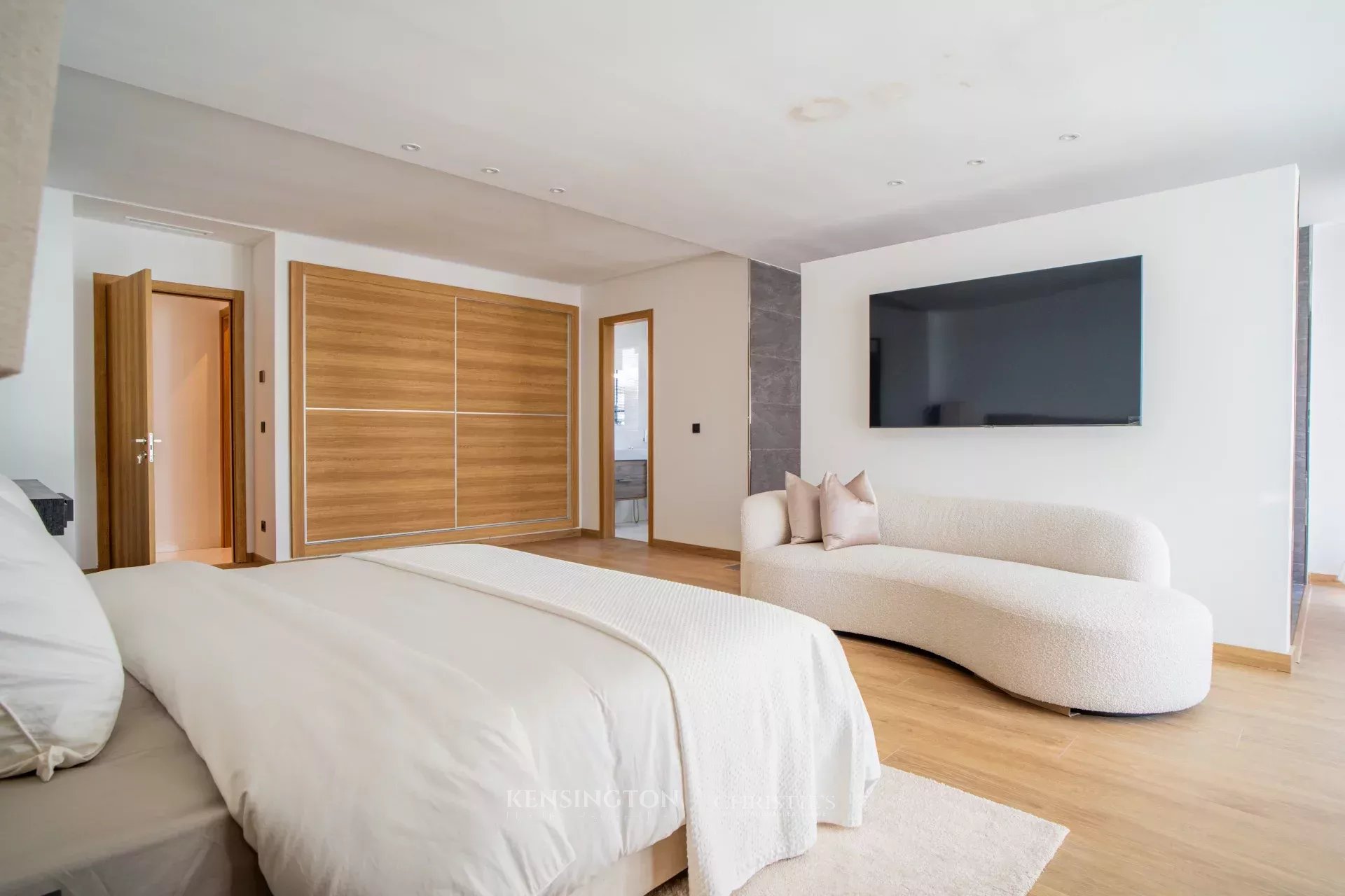 4 Bedroom Apartment/Flat's Image 9
