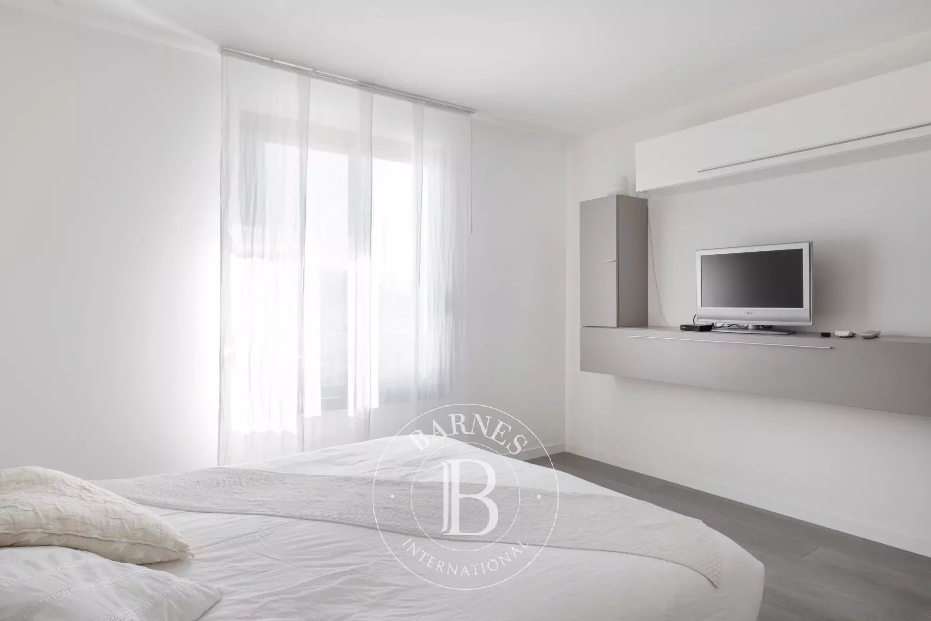 Luxurious 3-bedroom apartment with sea view terrace. - picture 21