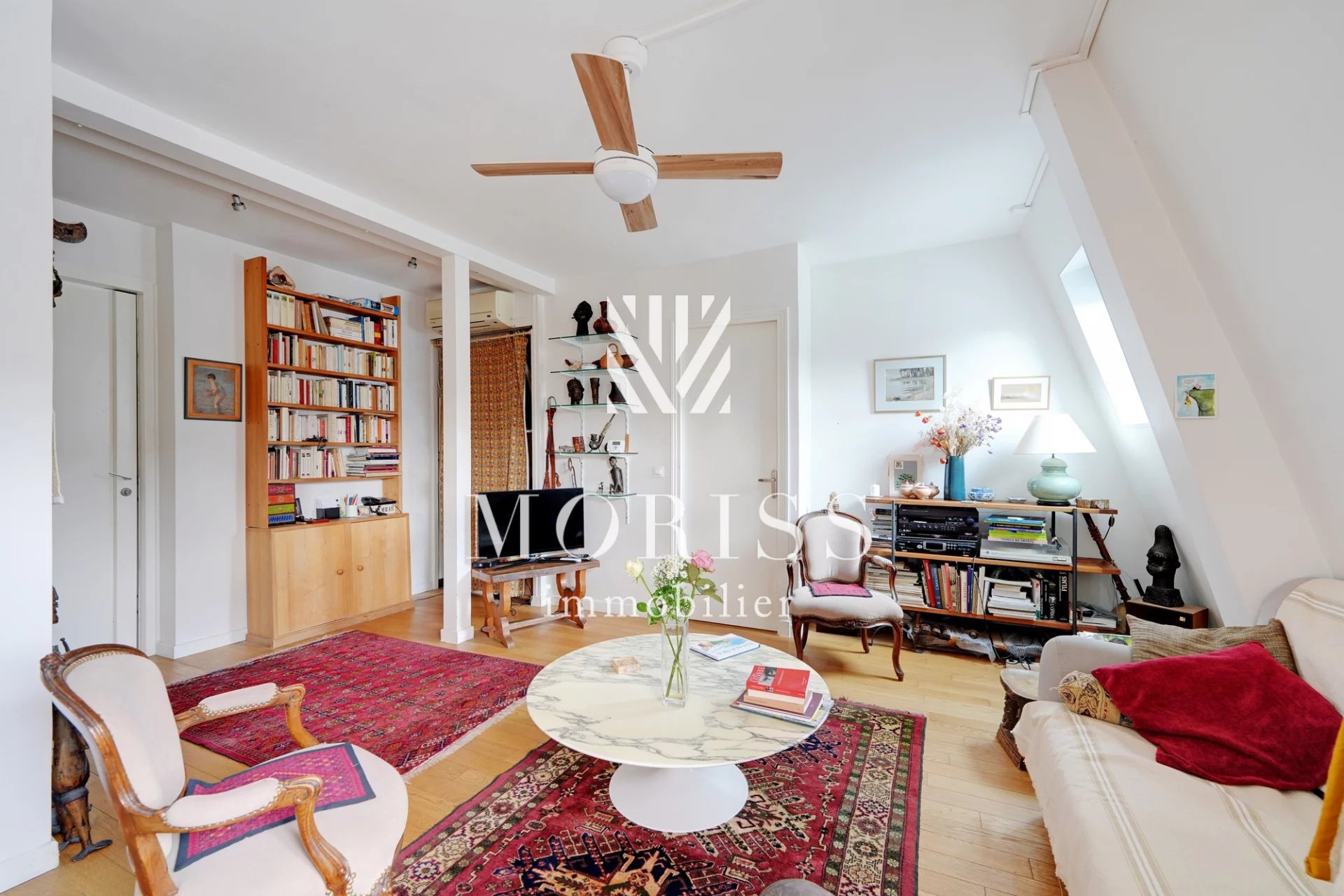 APPARTEMENT 4 PIÉCES ATYPIQUE - DERNIER ÉTAGE - COUP DE COEUR - - Image 1