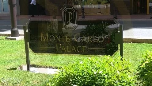 Office opportunity in the heart of Carré d'Or