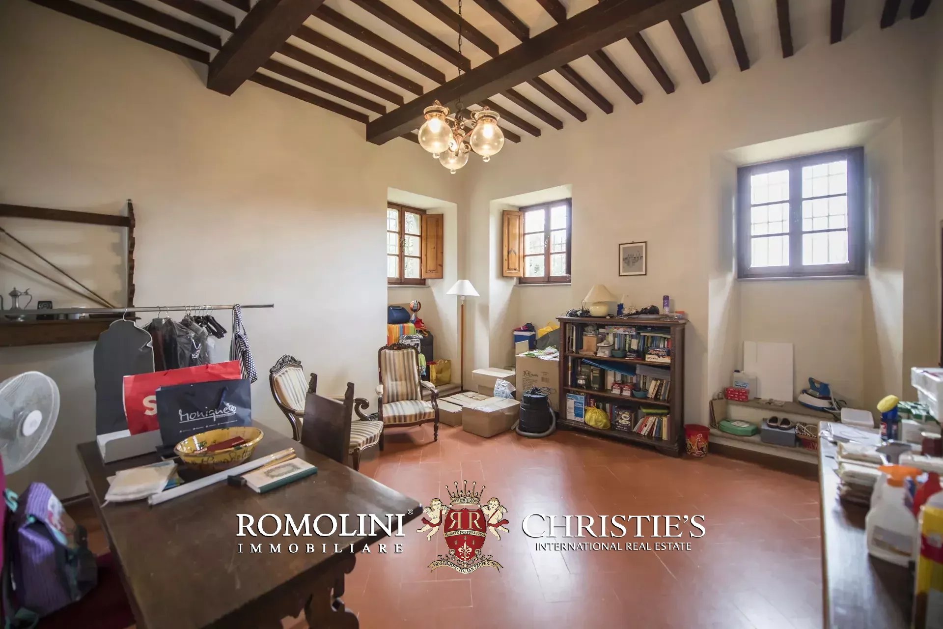 6 Bedroom Villa/Townhouse's Image 53
