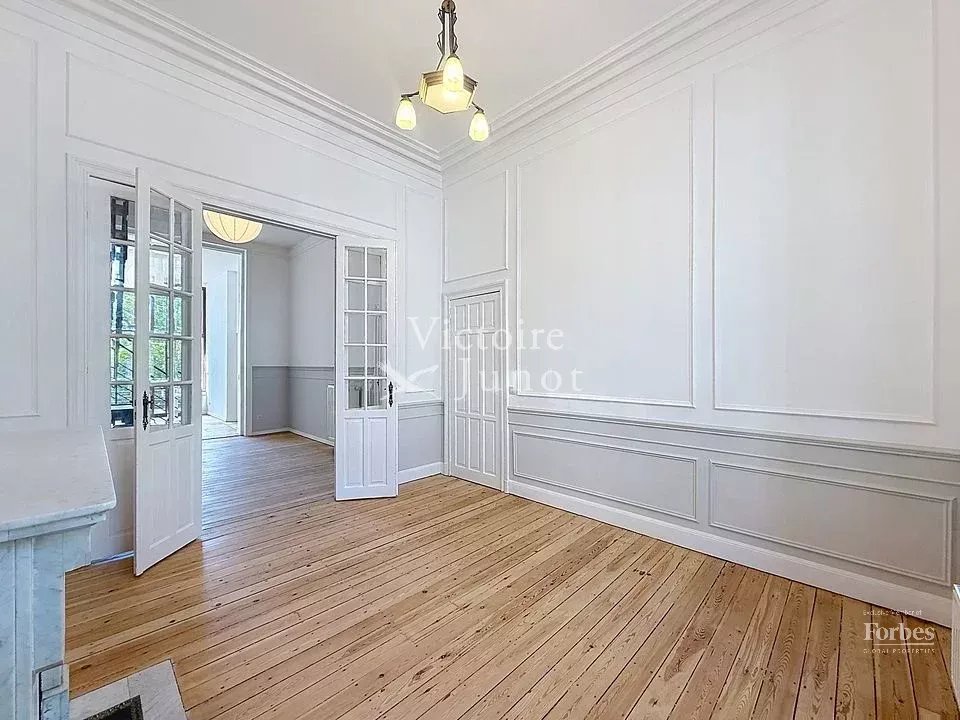 86915779