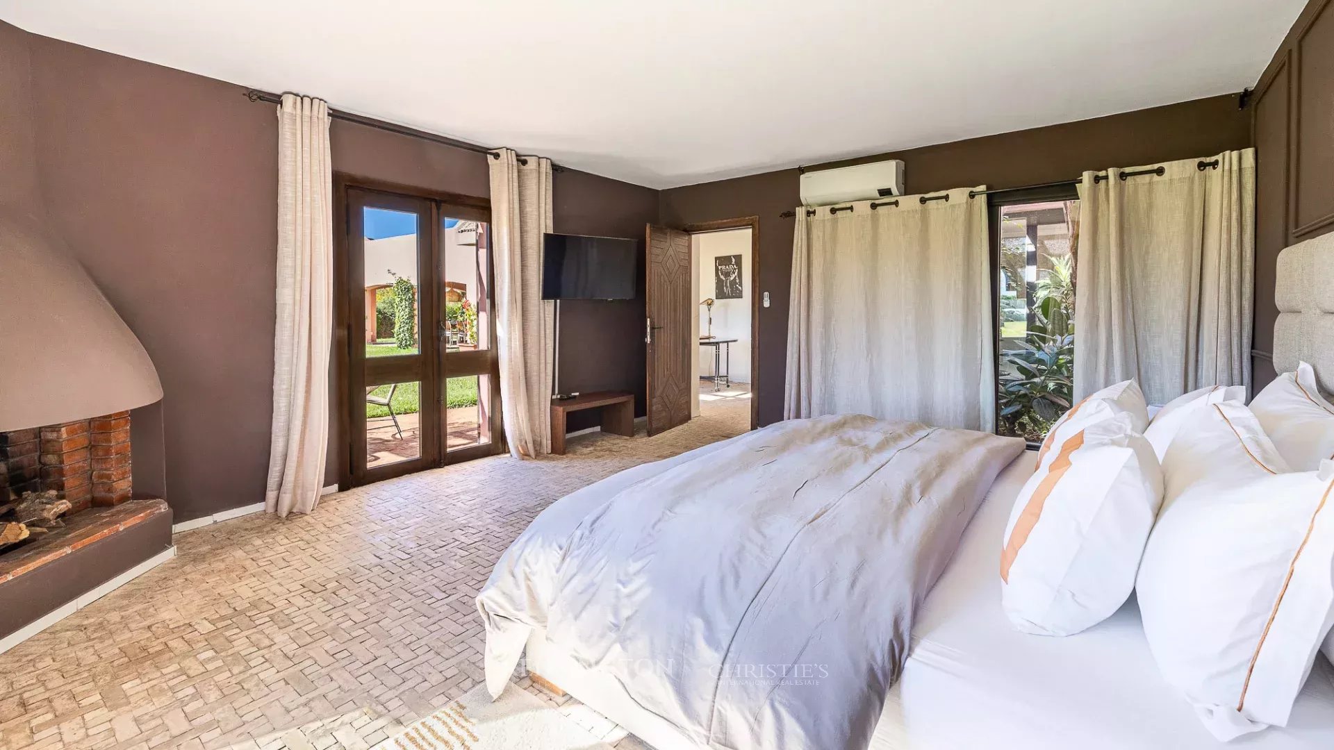 5 Bedroom Villa/Townhouse's Image 27