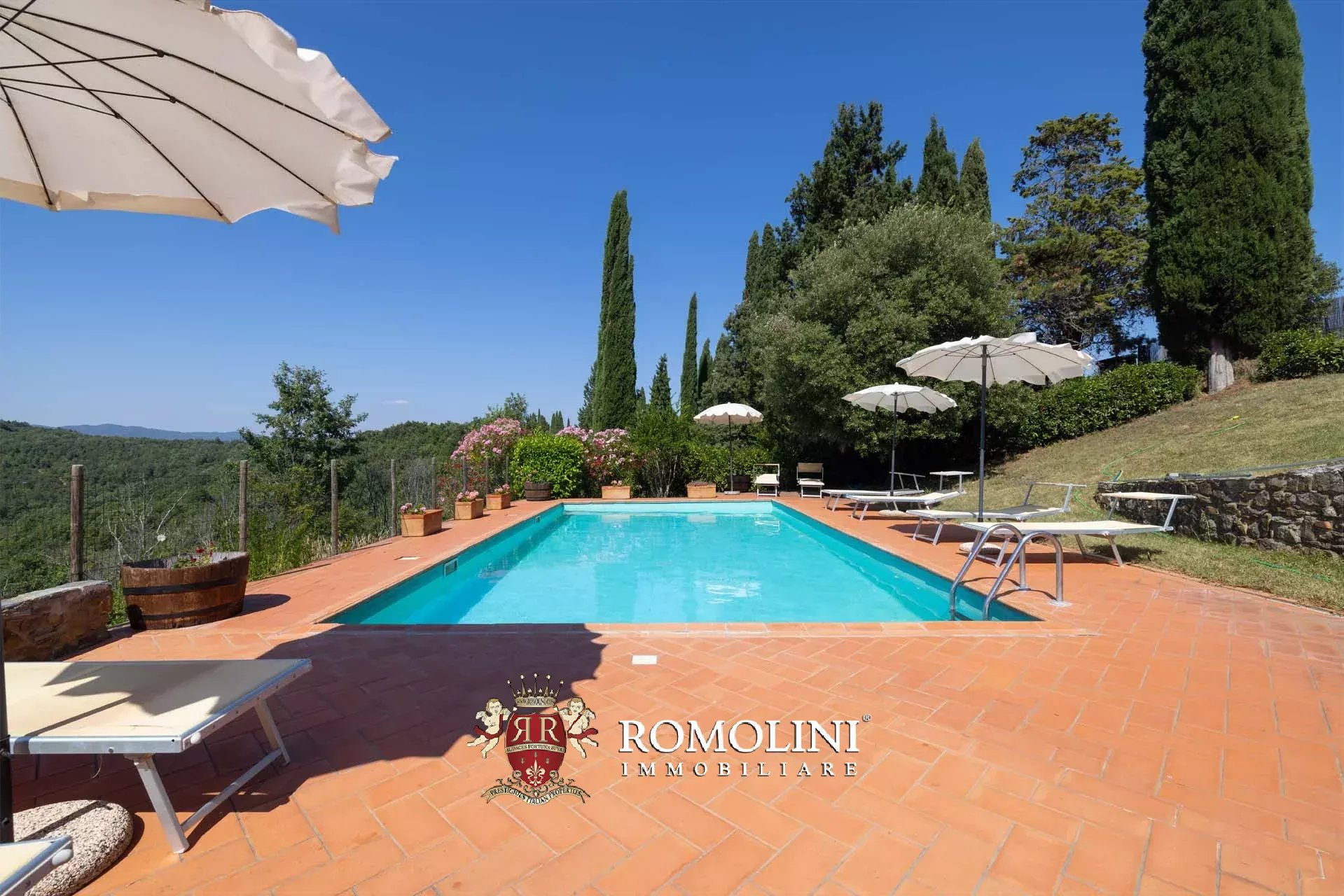 19 Bedroom Vineyard's Image 19