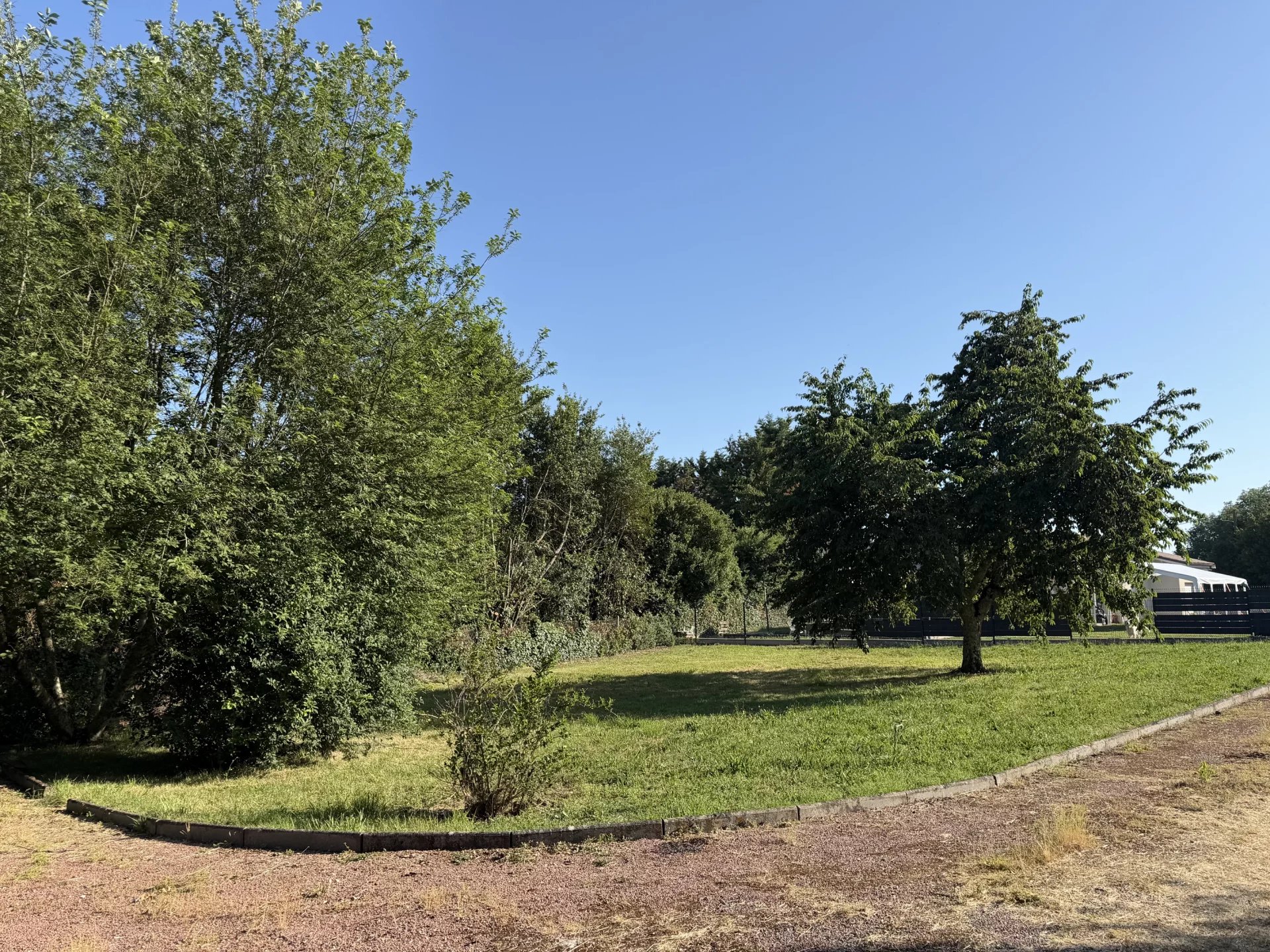 TERRAIN CONSTRUCTIBLE