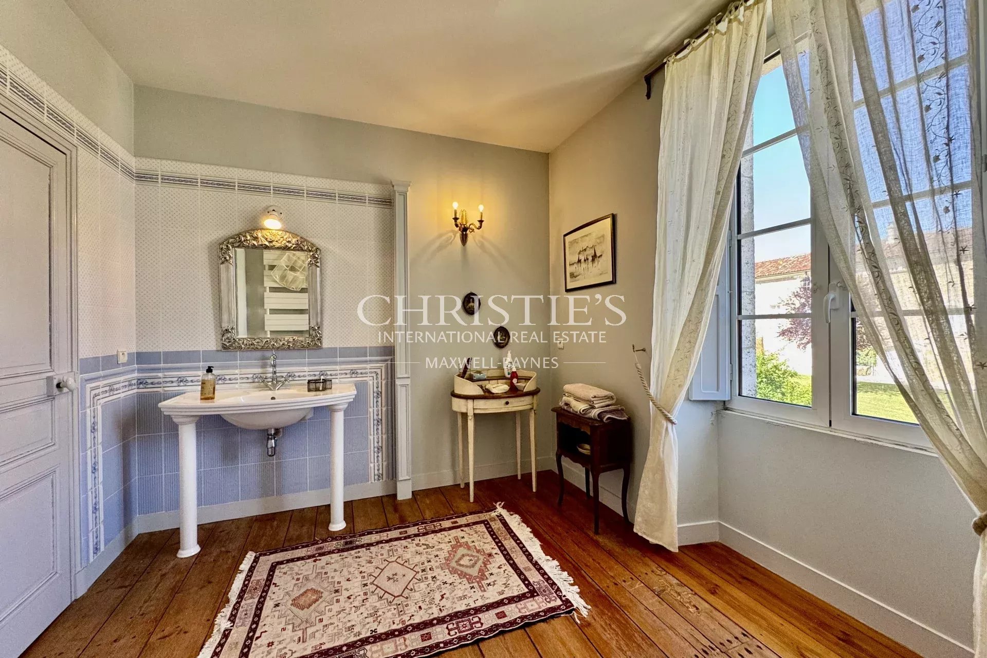 14 Bedroom Villa/Townhouse's Image 33