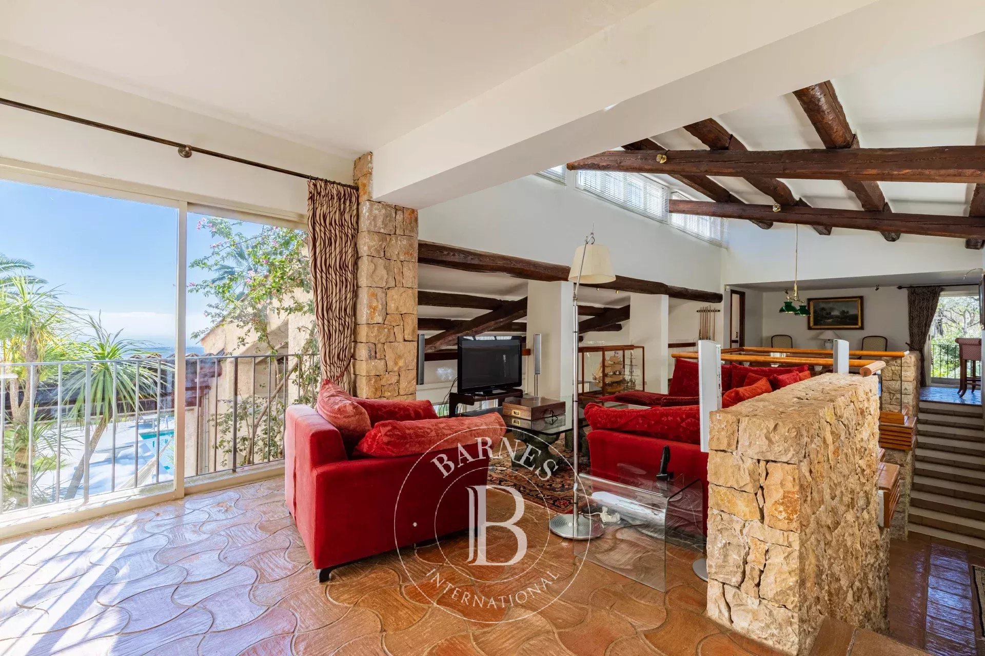 Exceptional Estate with Panoramic Sea View - picture 14 title=