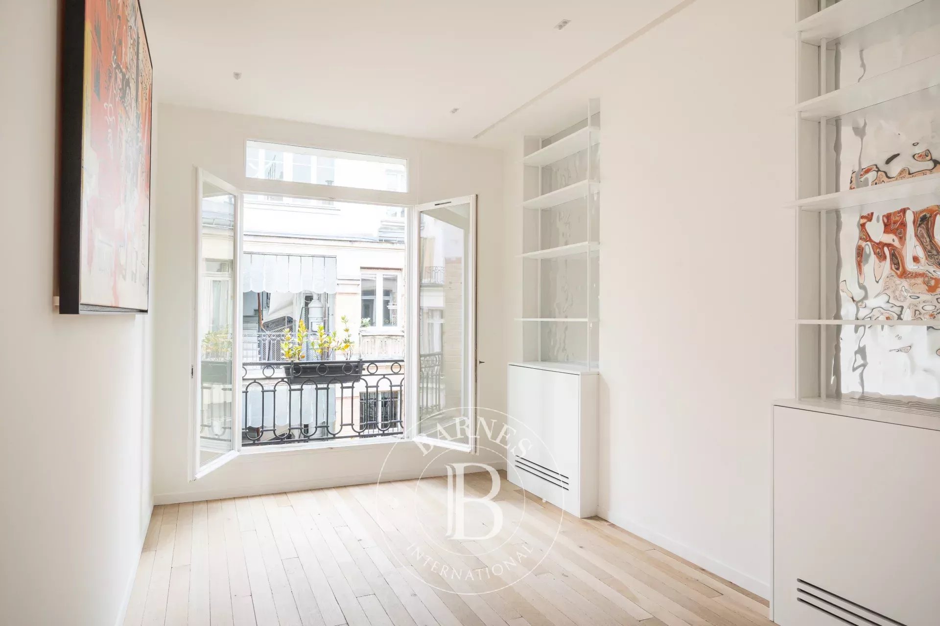 Daire Paris 8ème - picture 7