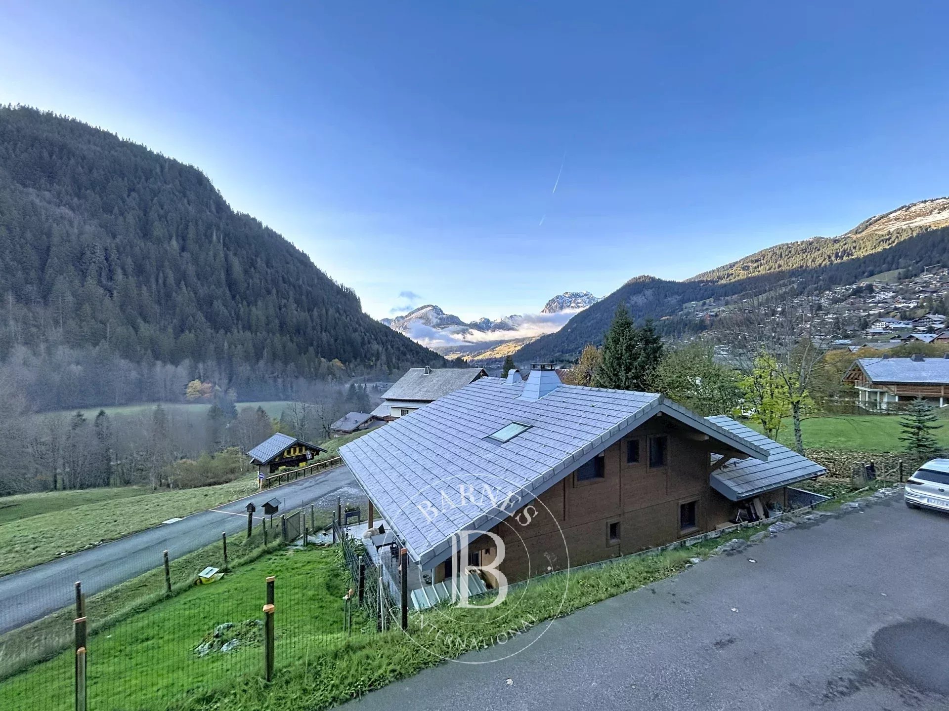 Photo of Châtel – 4-bedroom chalet with terrace and hot tub