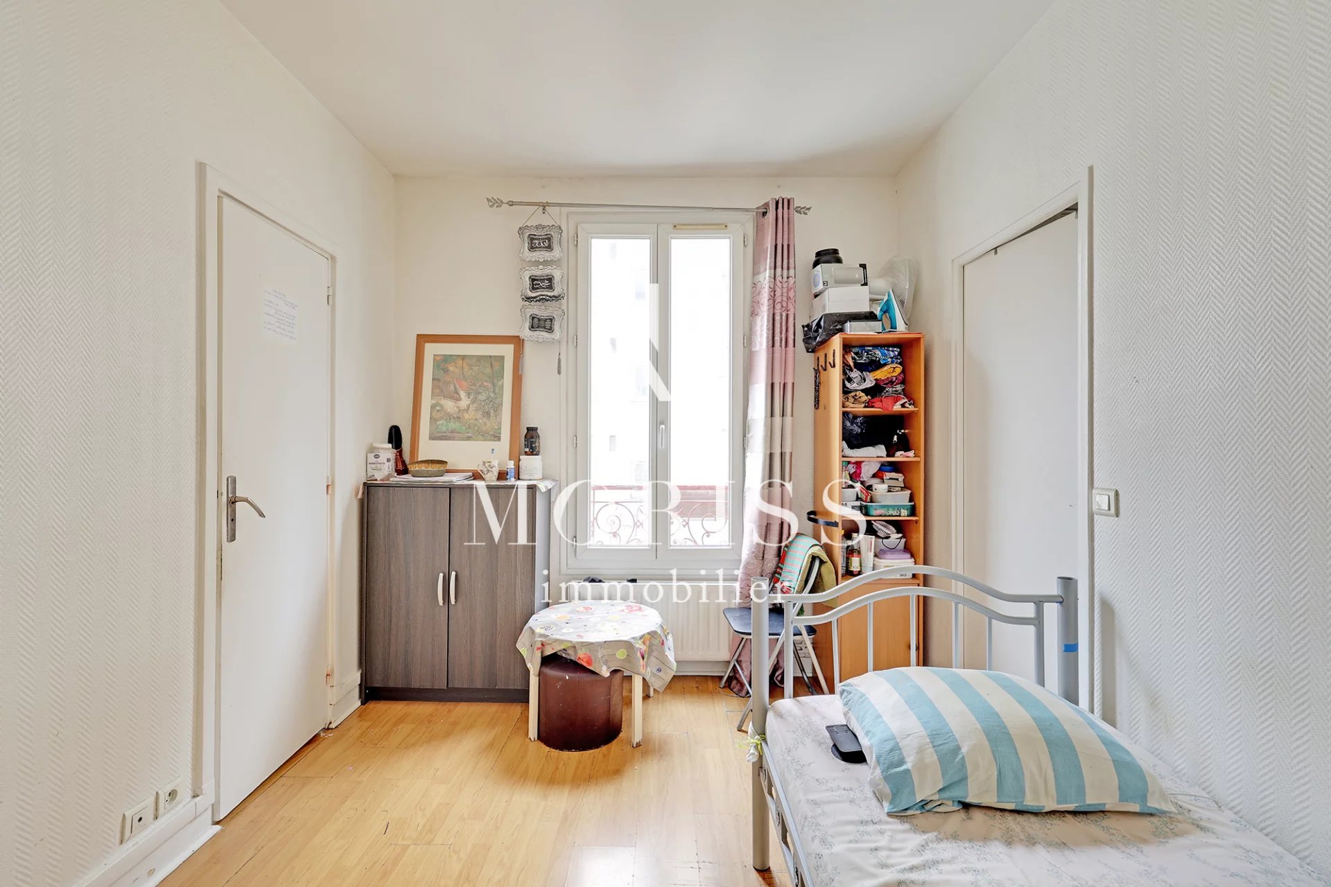 Appartement moderne avec sécurité à Aubervilliers - Image Array