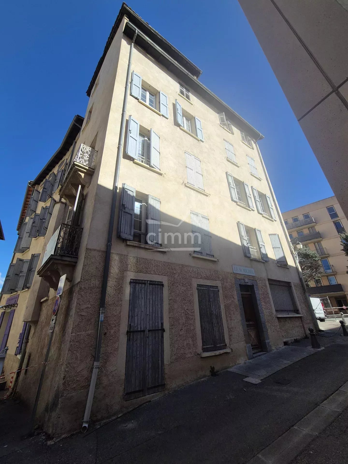 Agence immobilière de 
