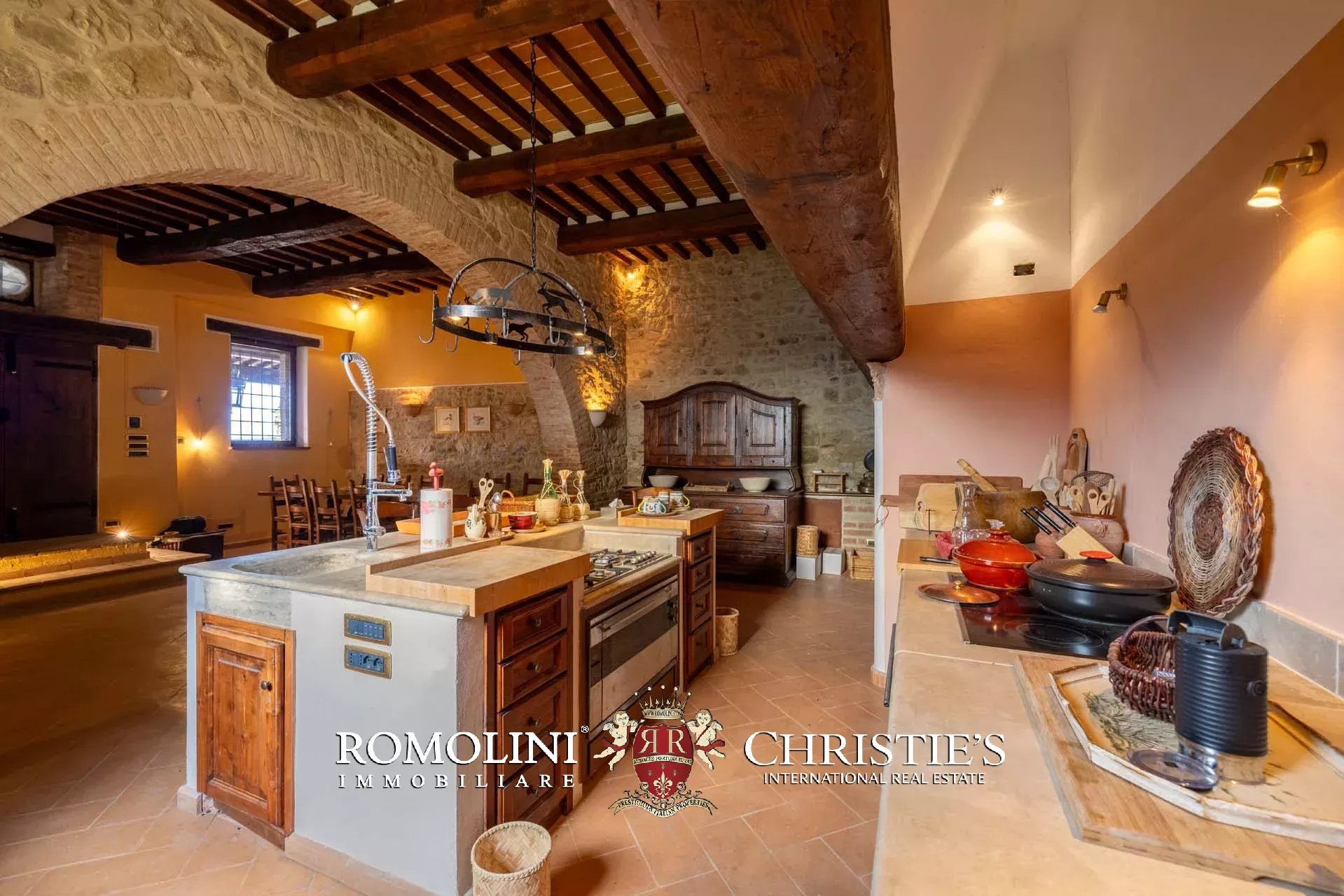 10 Bedroom Villa/Townhouse's Image 168