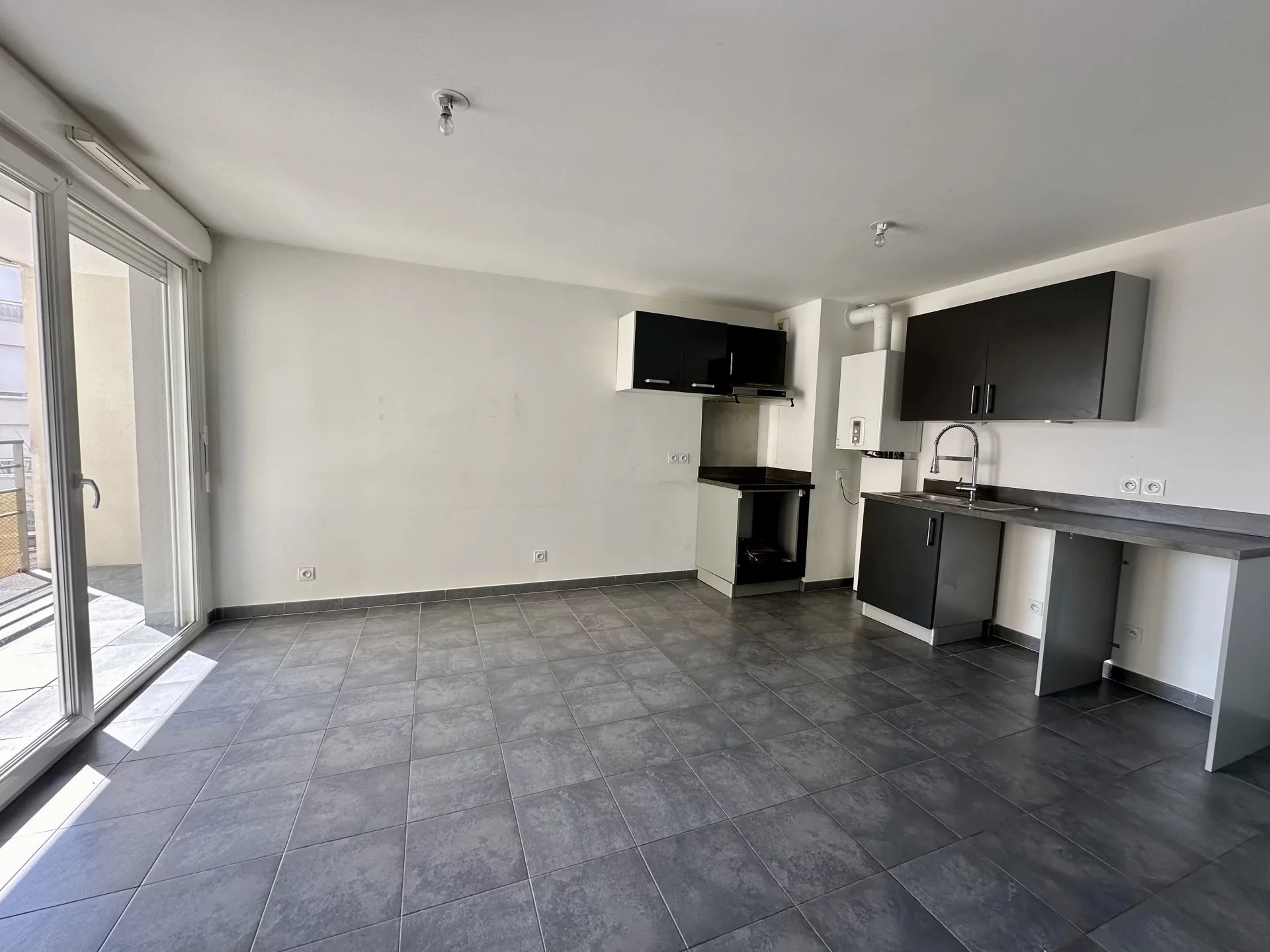 86812237 Vente Vénissieux