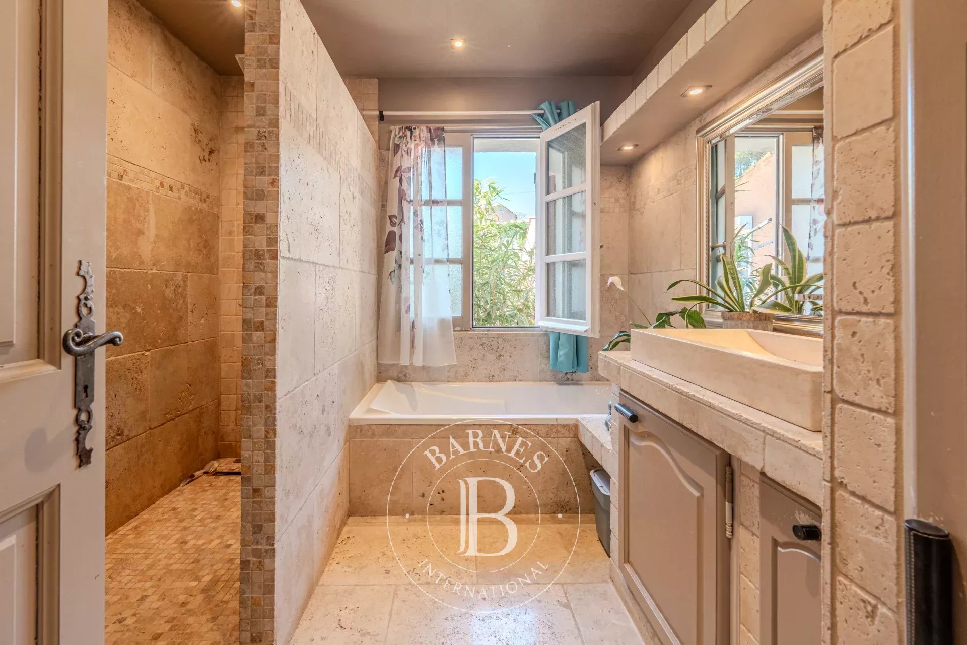 Mülkiyet La Bastidonne - picture 10