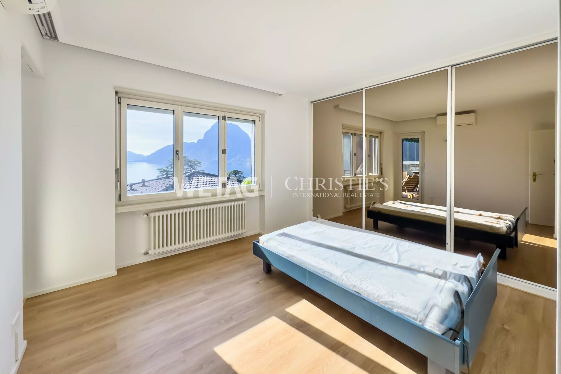 5 Bedroom Villa/Townhouse's Image 4