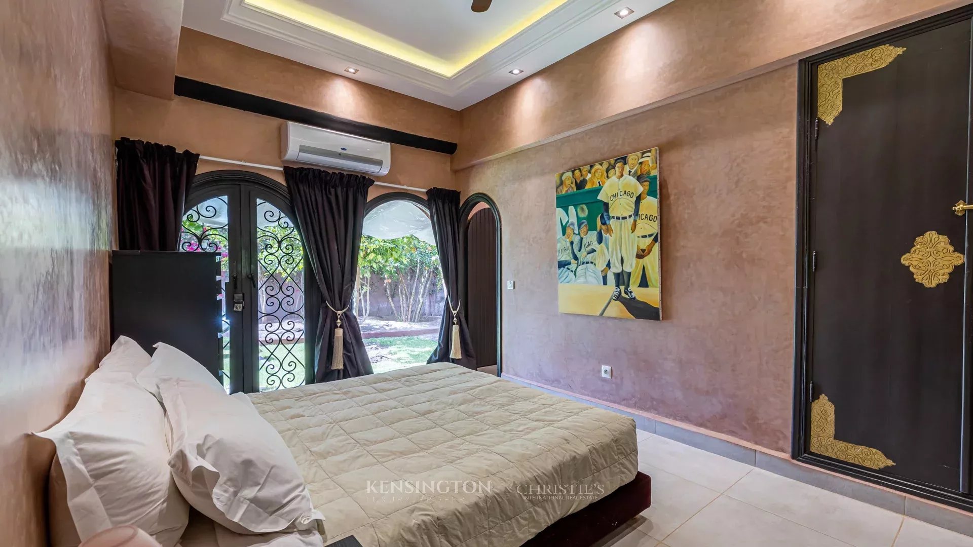 9 Bedroom Villa/Townhouse's Image 25