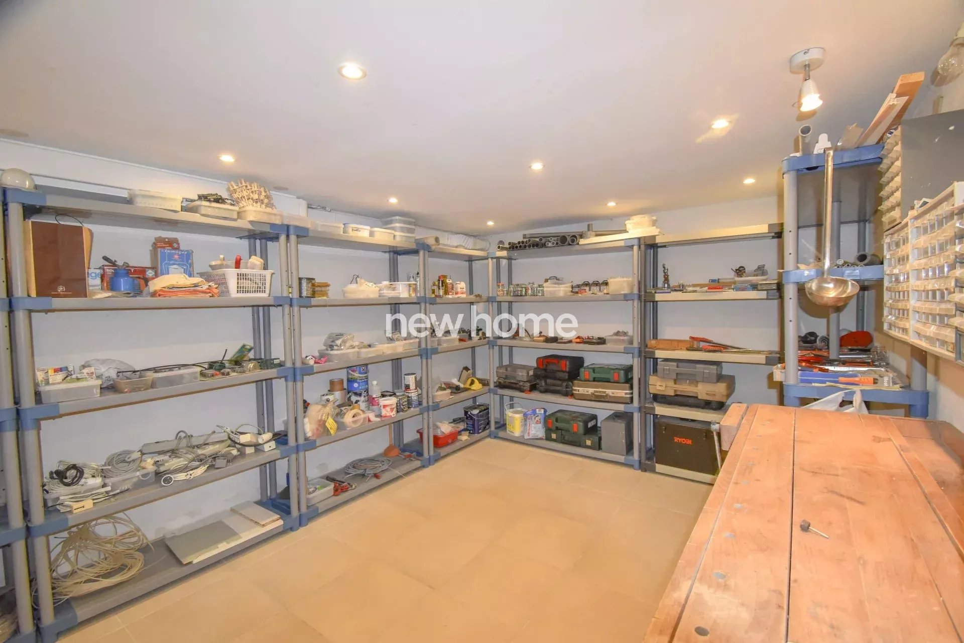 Magnifique villa de 220 m² avec tout le confort moderne à pied du village de Lorgues