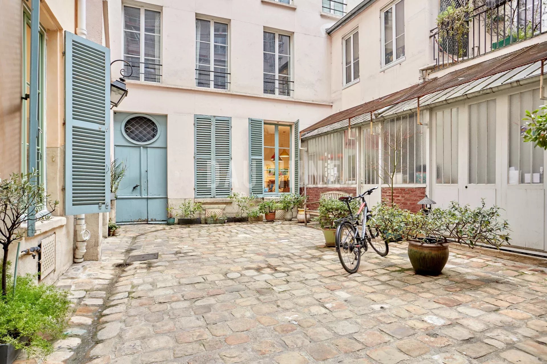 Agence immobilière de 