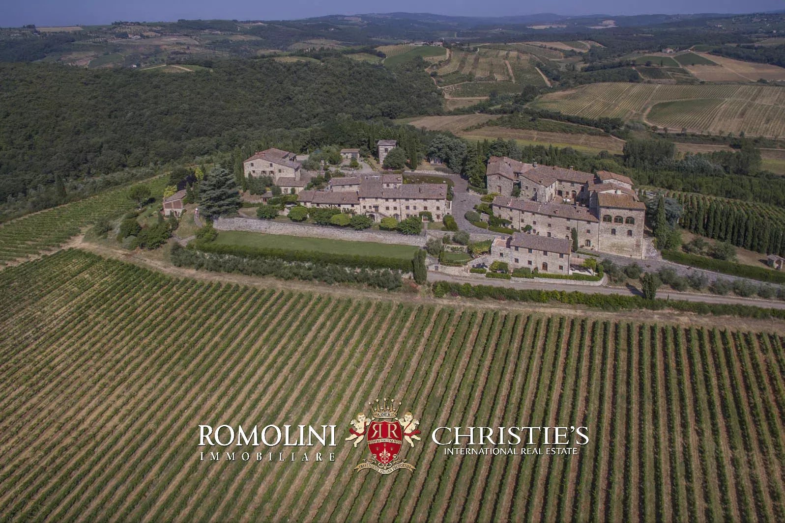 20 Bedroom Vineyard's Image 12