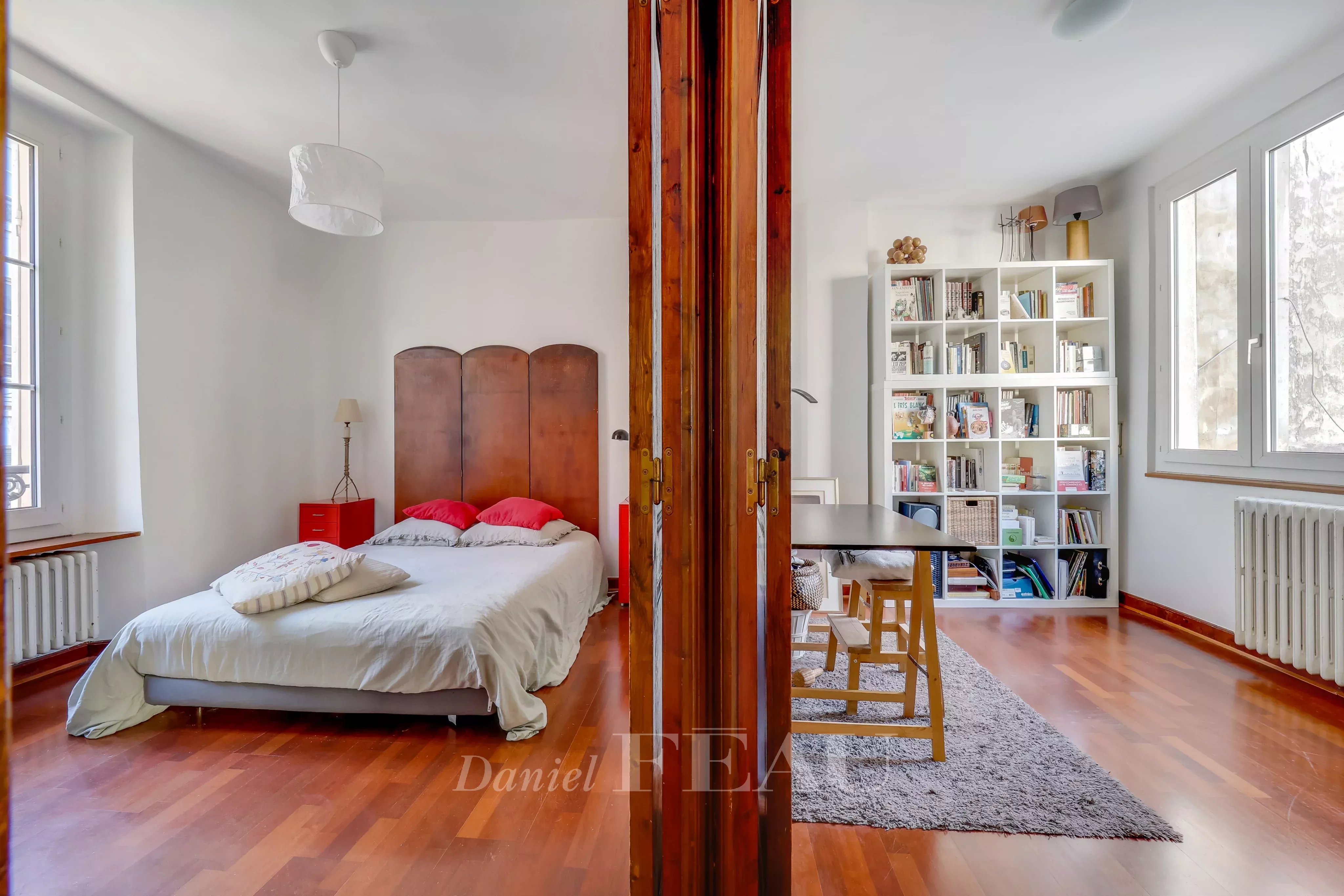 2 chambres dont l'une sur cour