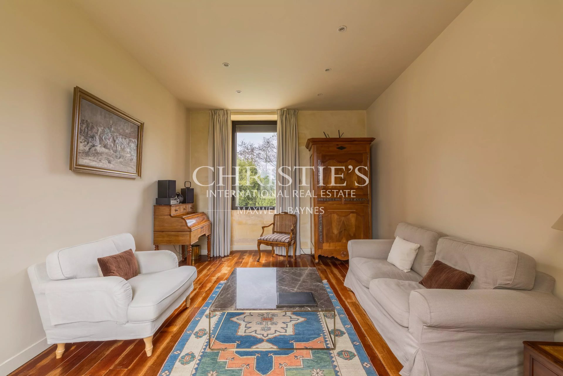 11 Bedroom Vineyard's Image 18