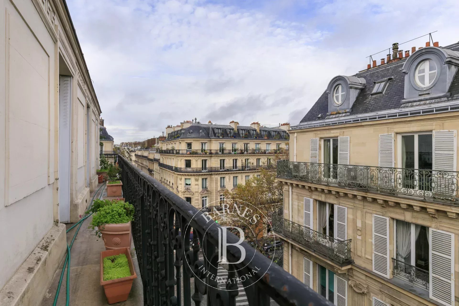 Daire Paris 8ème - picture 20