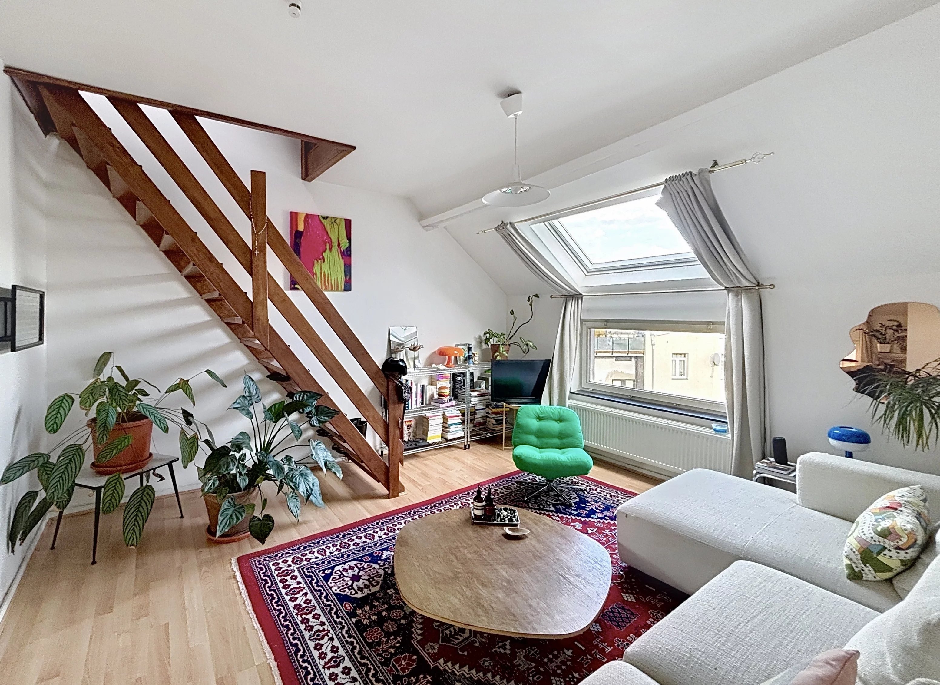 Large and elegant Brussels house with rear house