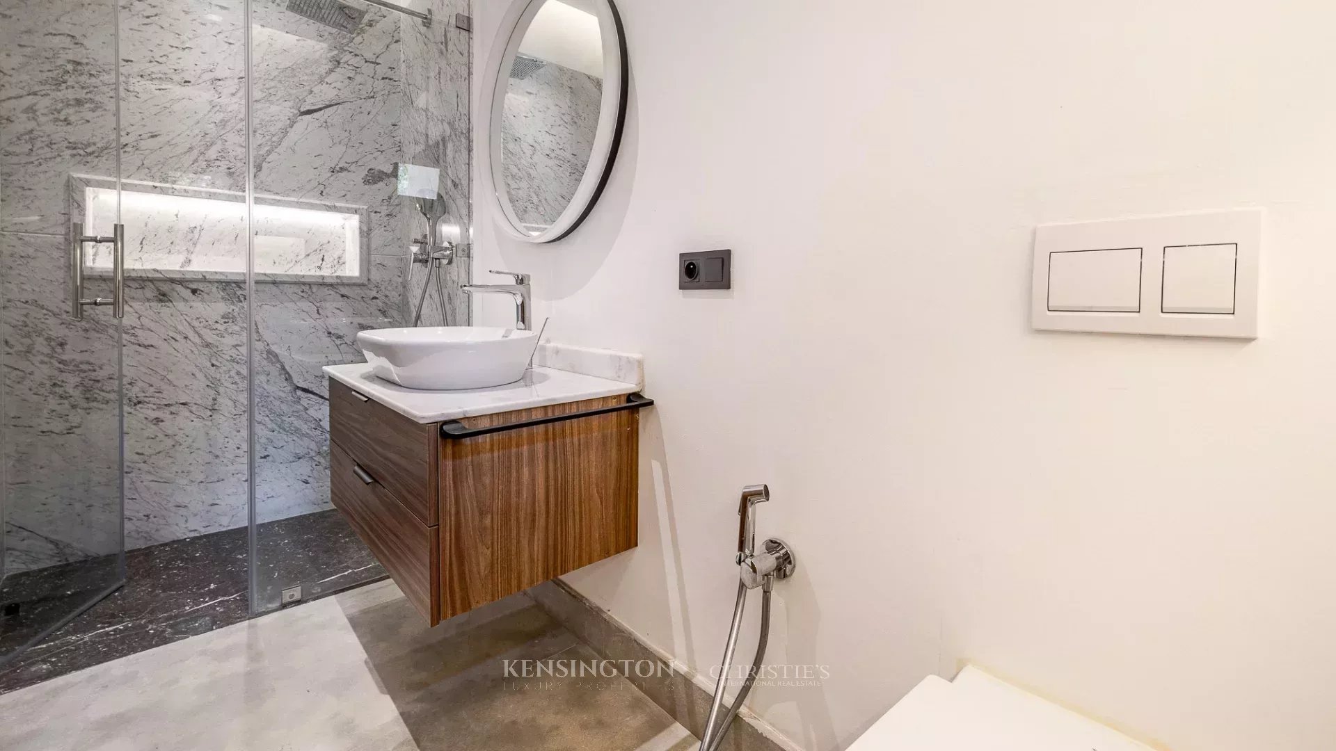5 Bedroom Villa/Townhouse's Image 10