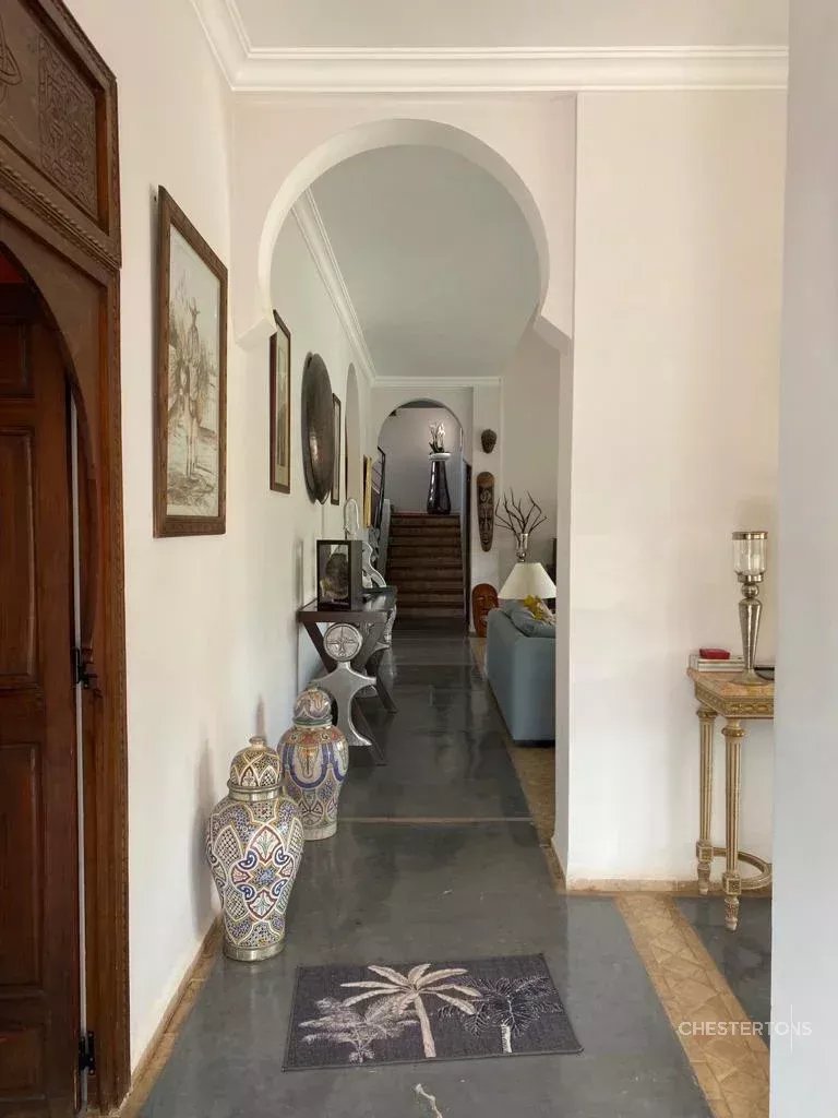 Image of Villa - 7 Bedrooms for Sale in Marrakech-Ménara-Marrakech-Morocco, Image 10