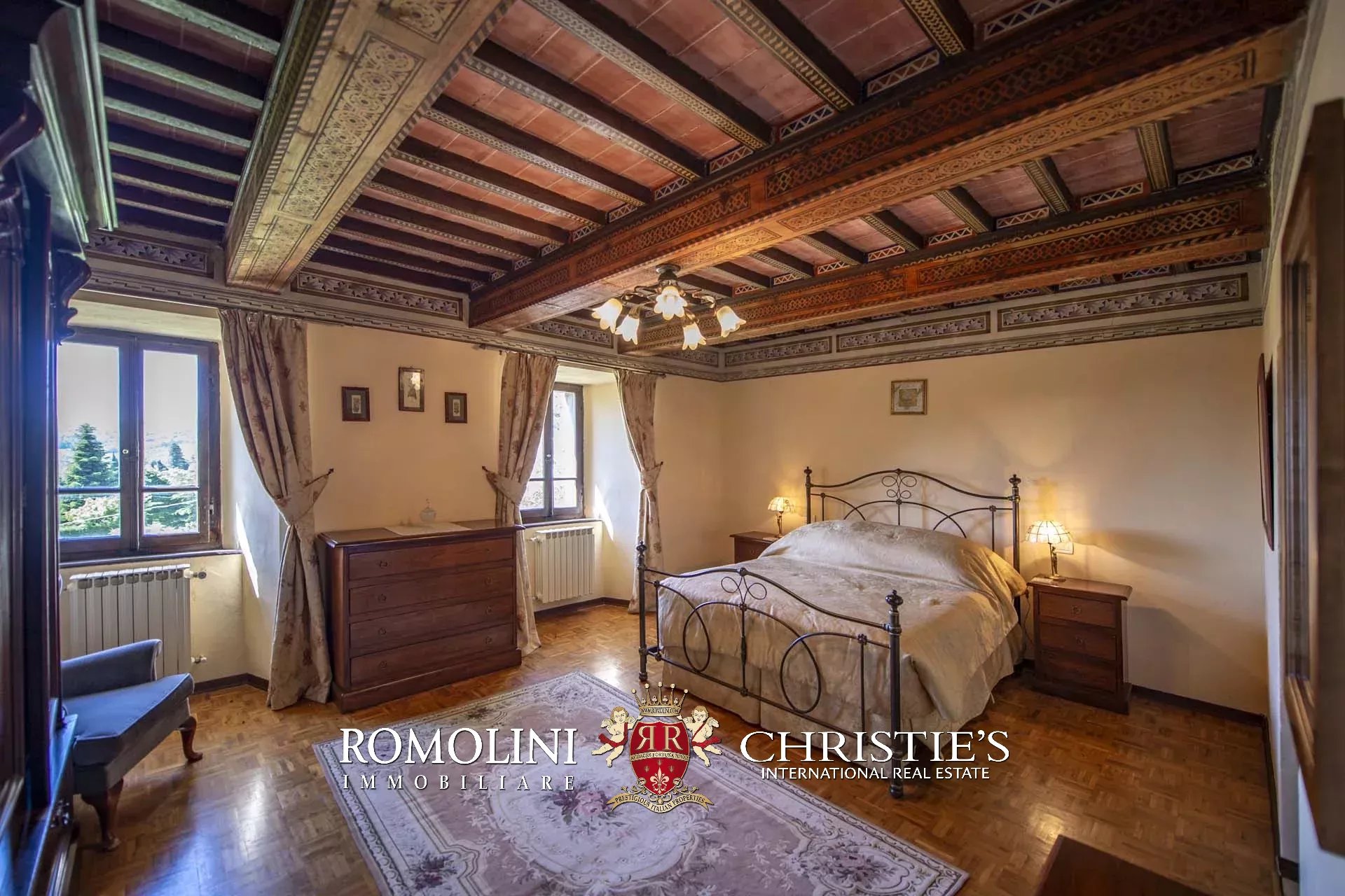 10 Bedroom Villa/Townhouse's Image 60