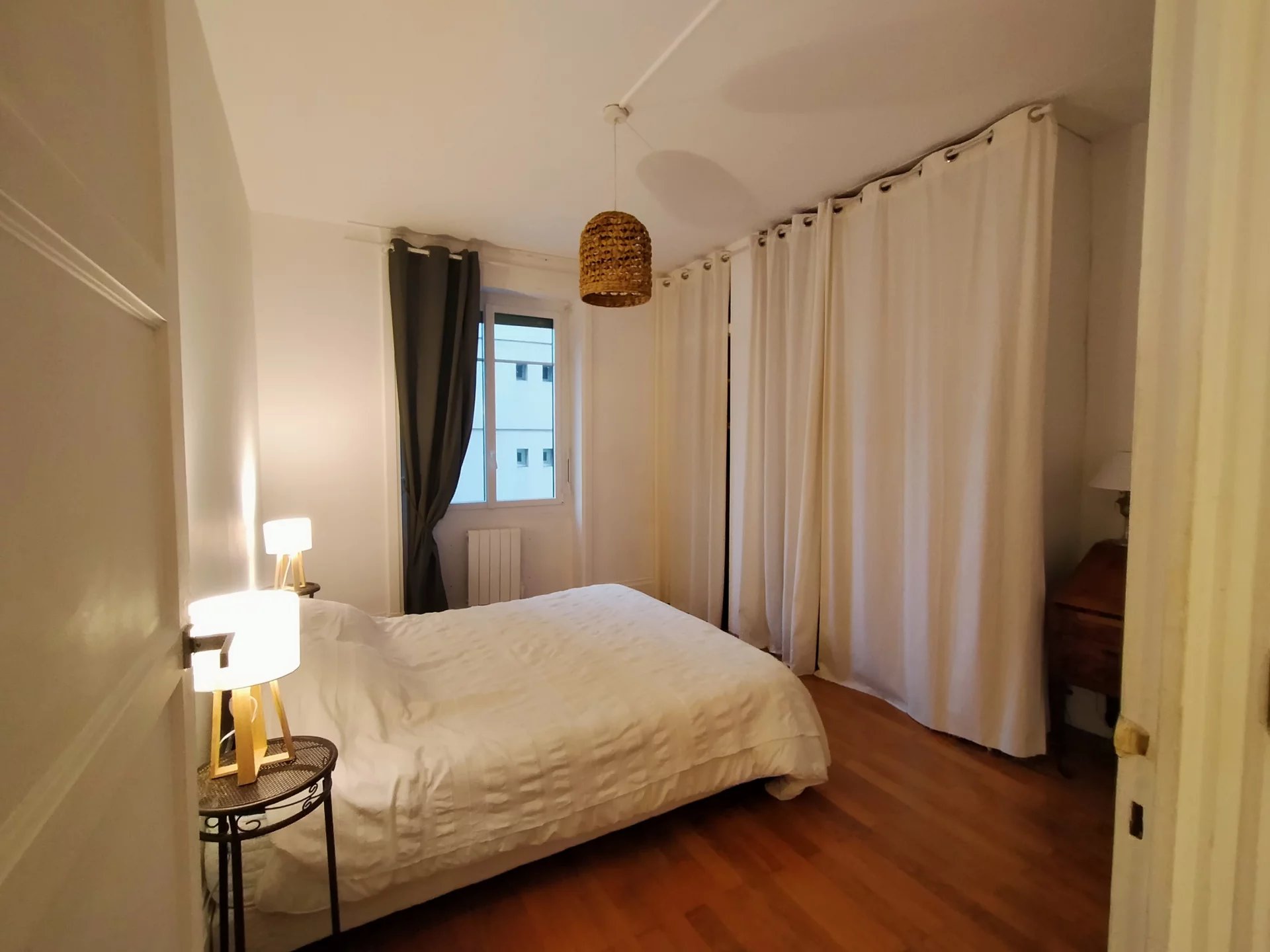 86215400 Location Lyon 4ème