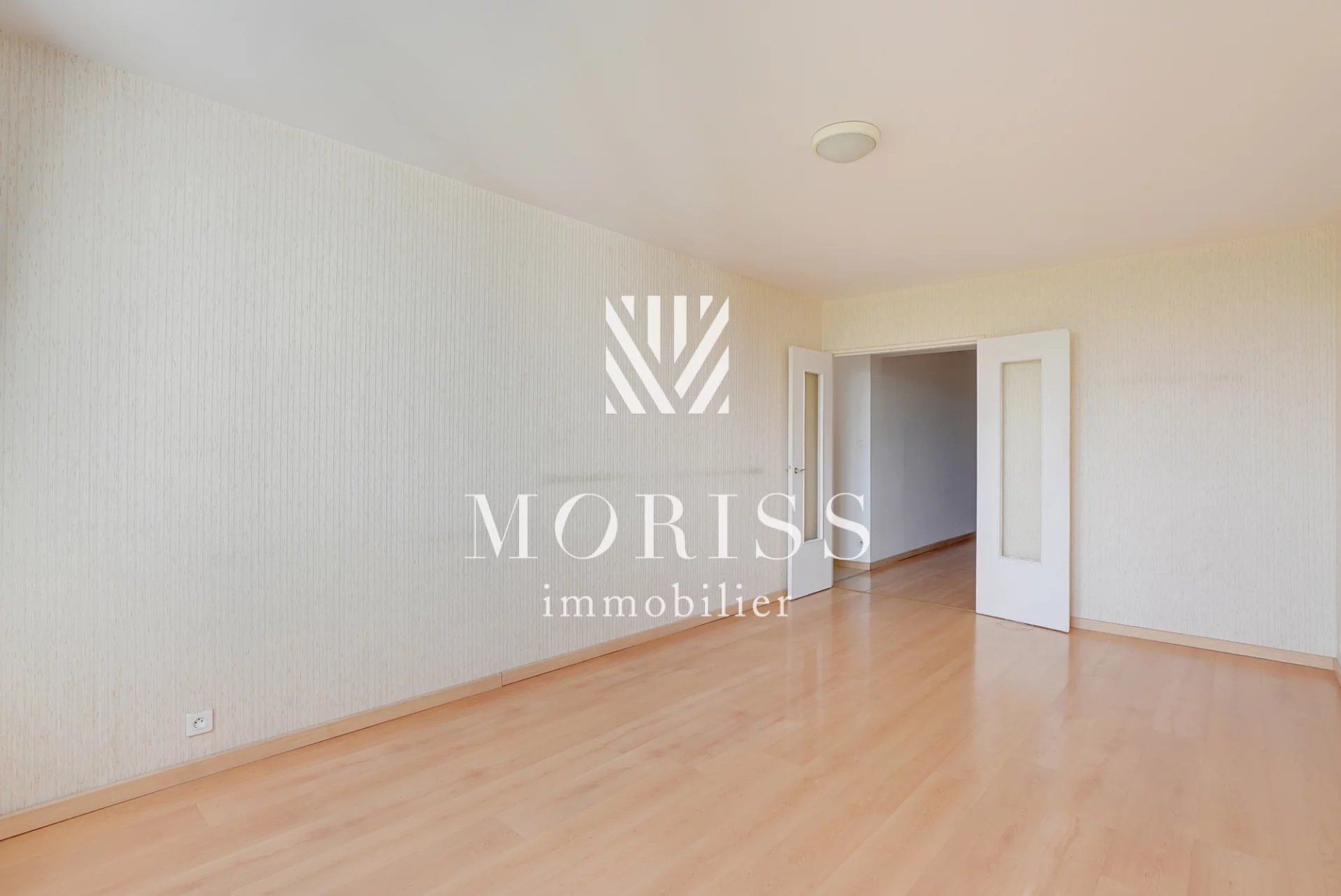 Appartement avec cave et parking - 69m2 - 3 pièces - 75013 Paris - Image Array