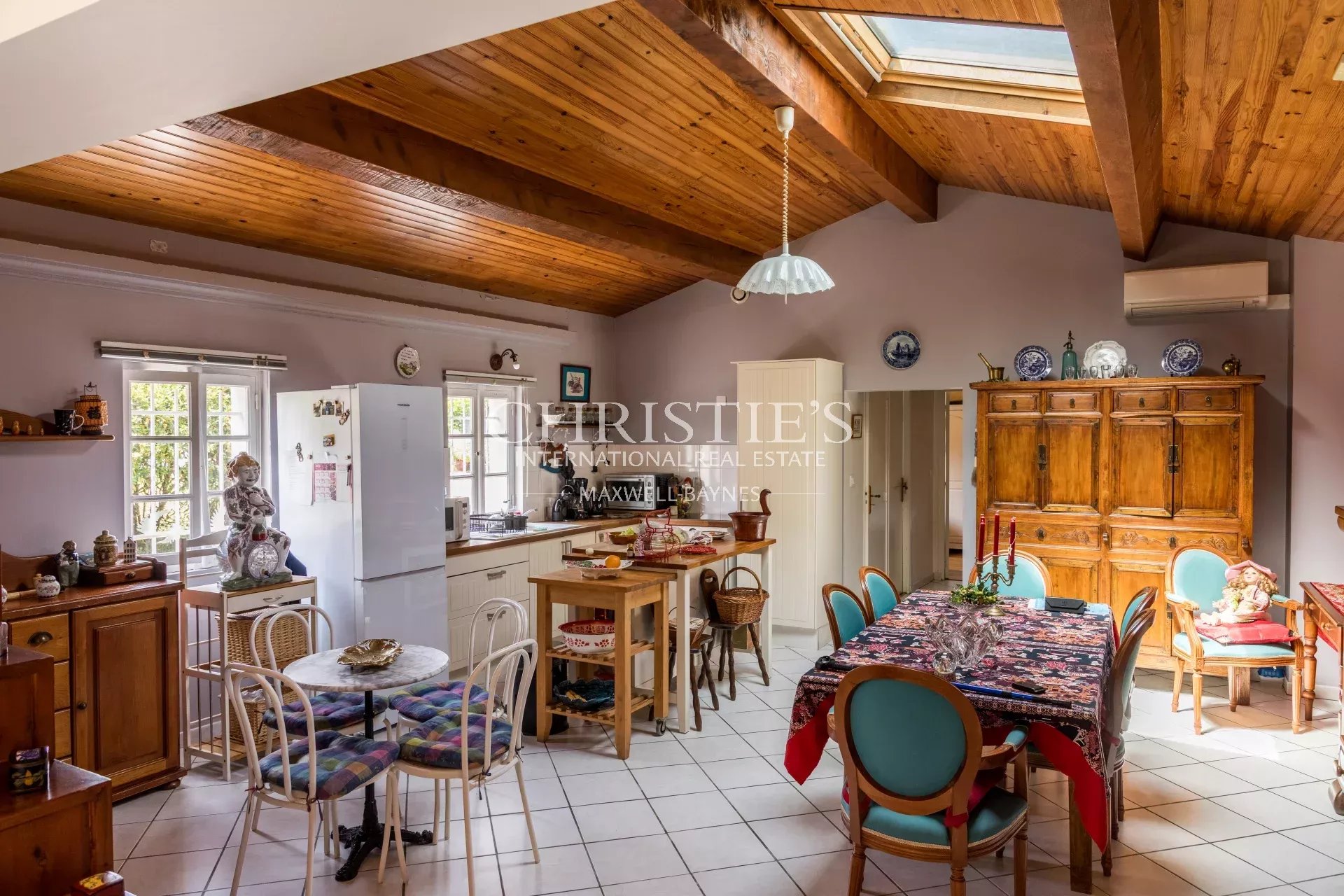 5 Bedroom Villa/Townhouse's Image 24