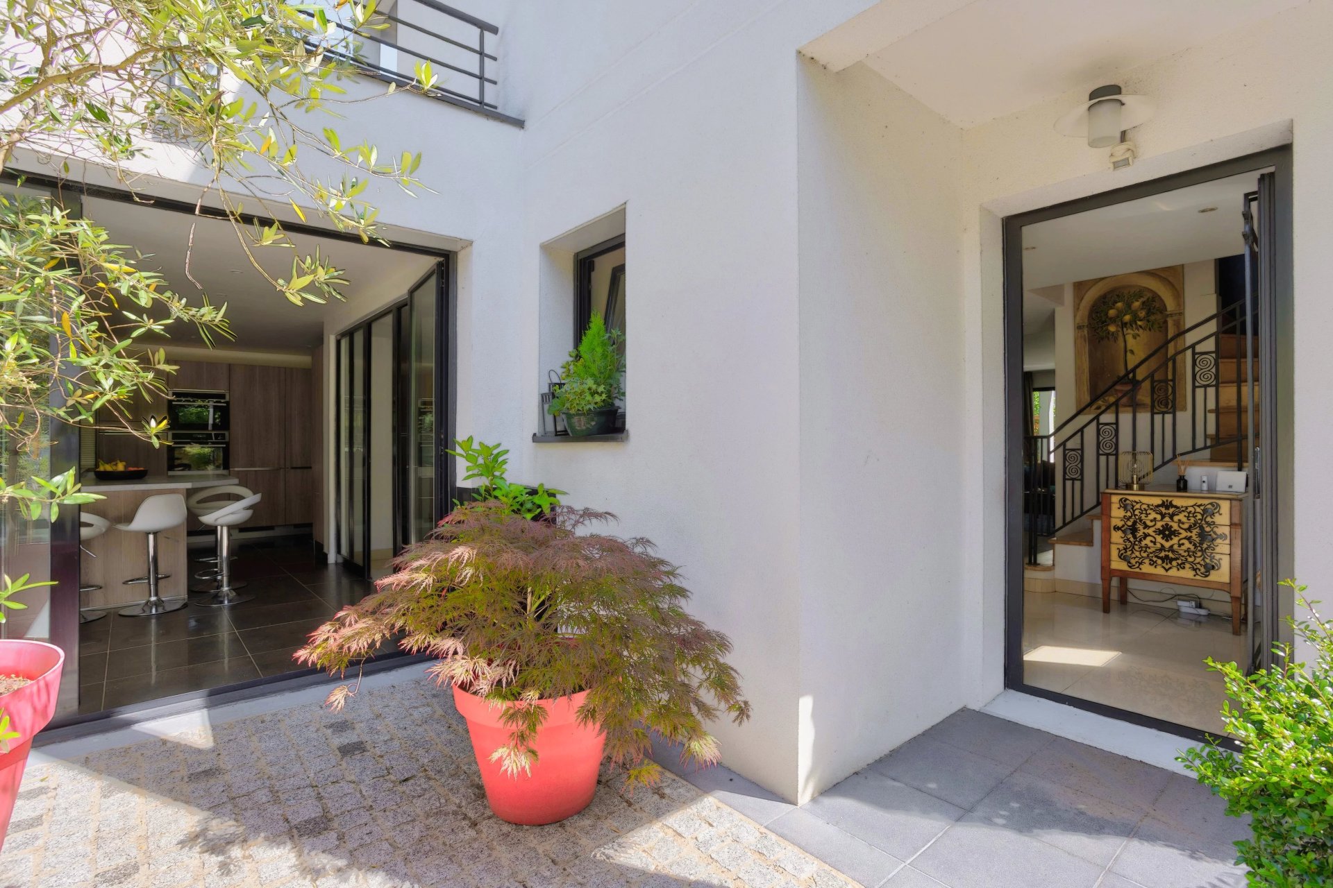 4 Bedroom Villa/Townhouse's Image 4