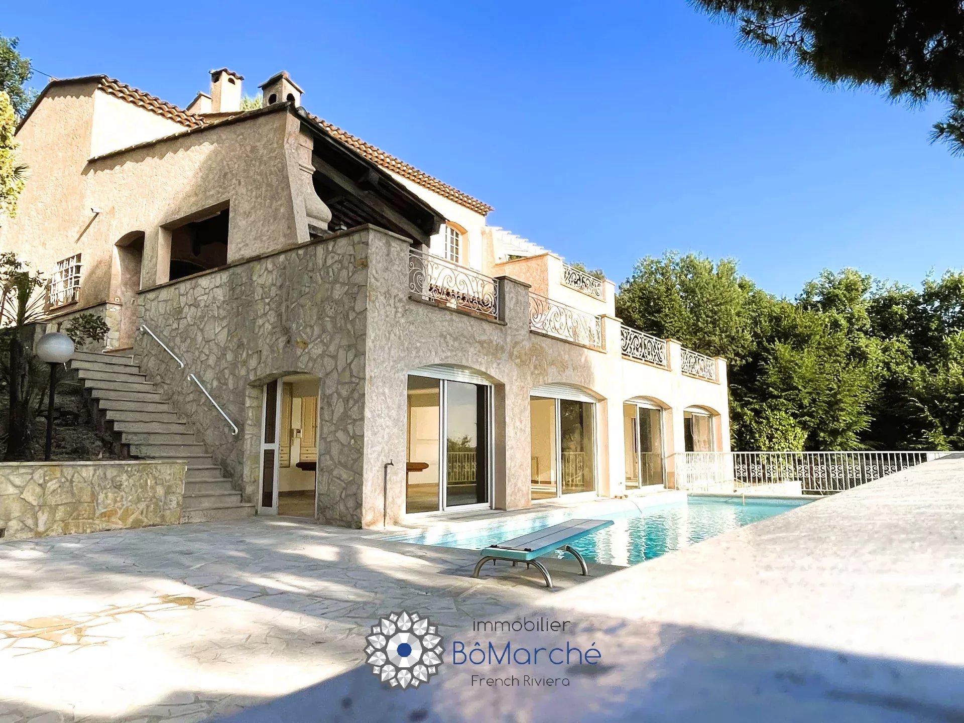 Agence immobilière de 