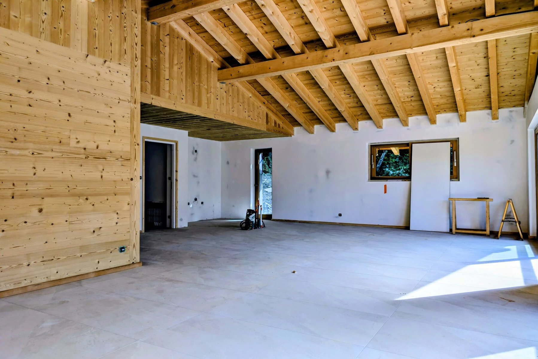 Photo of MORZINE – New-build 4-bedroom demi-chalet