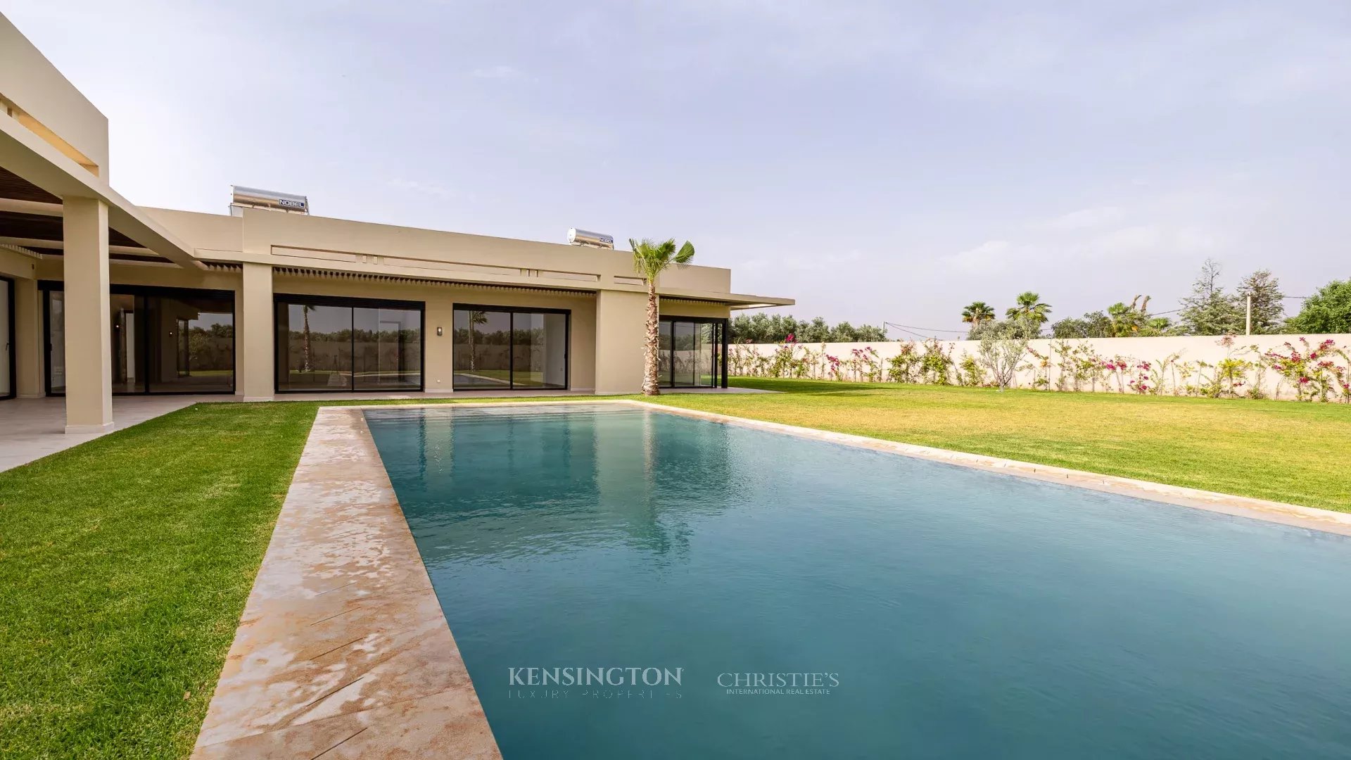 4 Bedroom Villa/Townhouse's Image 5