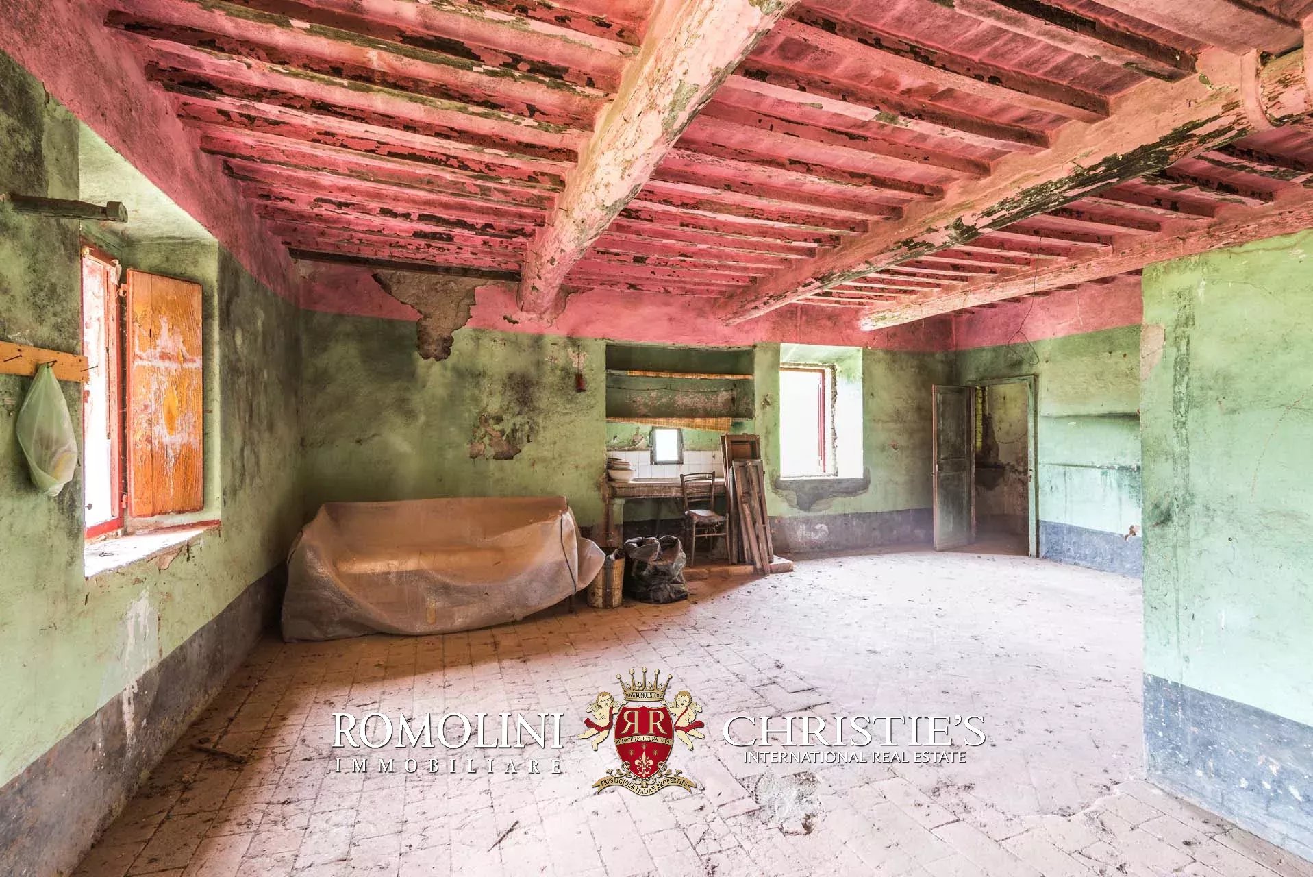 18 Bedroom Villa/Townhouse's Image 78
