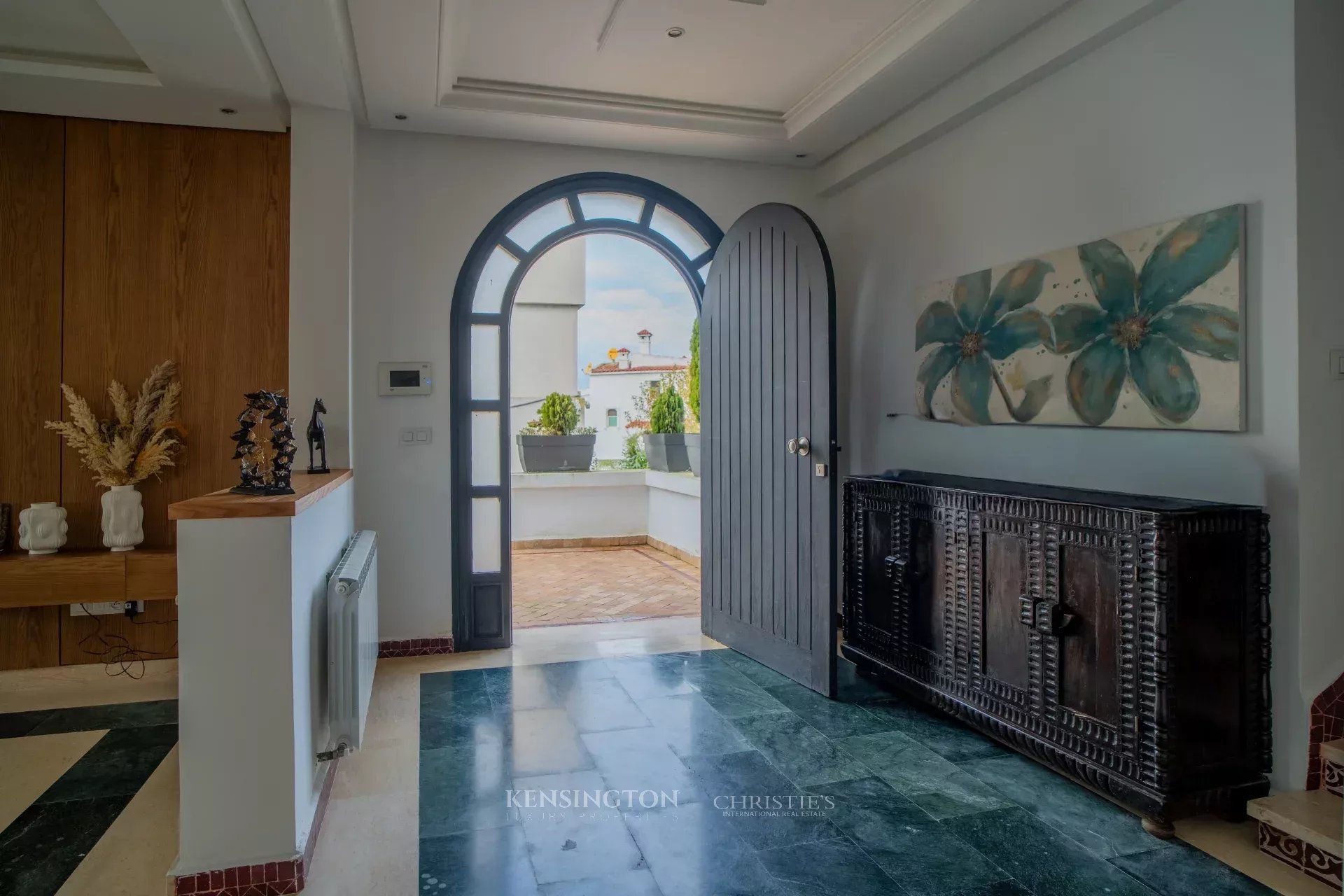 3 Bedroom Villa/Townhouse's Image 3