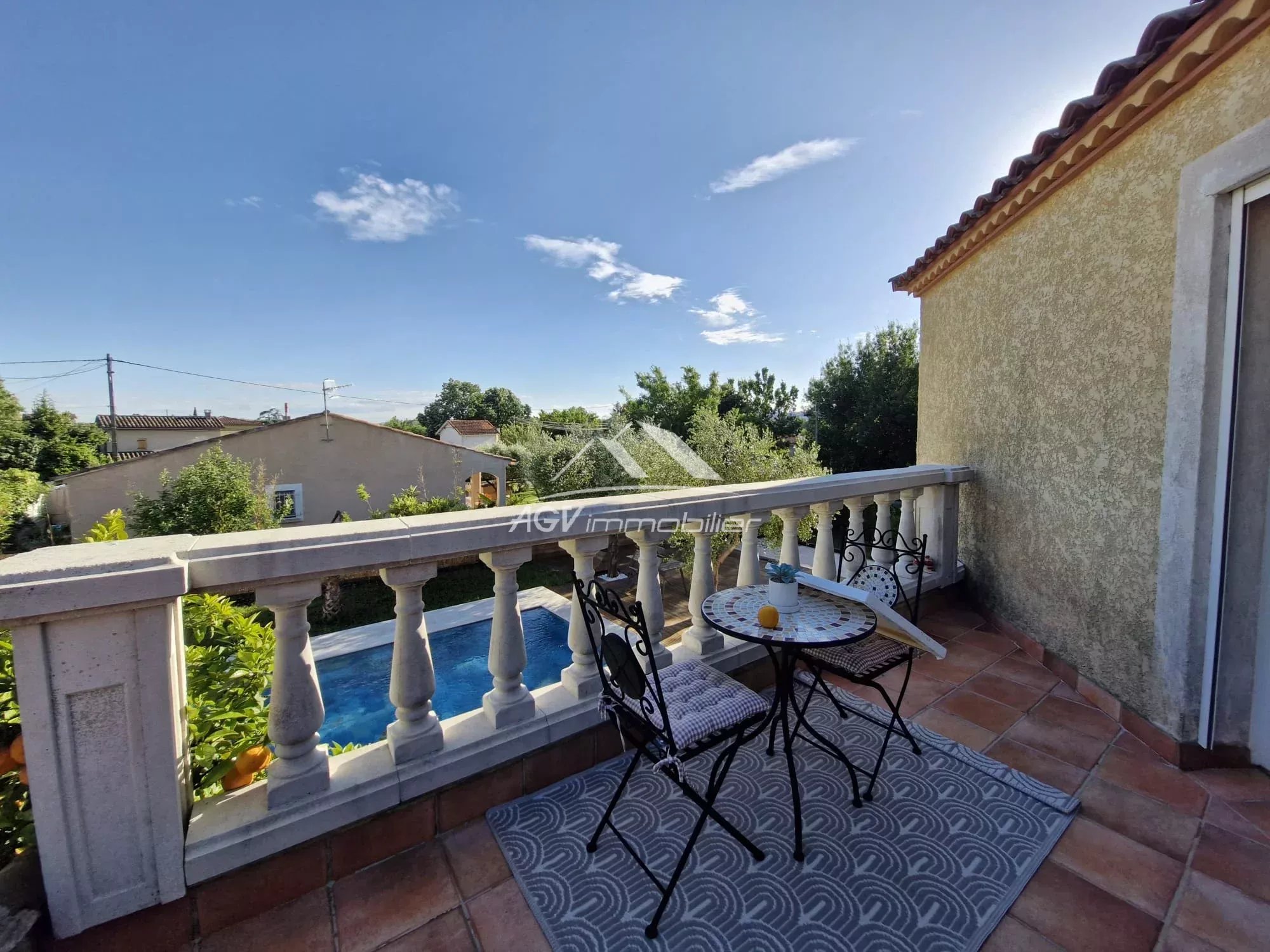 A Alès, maison 165 m², avec piscine garage, abris voiture et terrain de pétanque sur 1161 m² de terrain