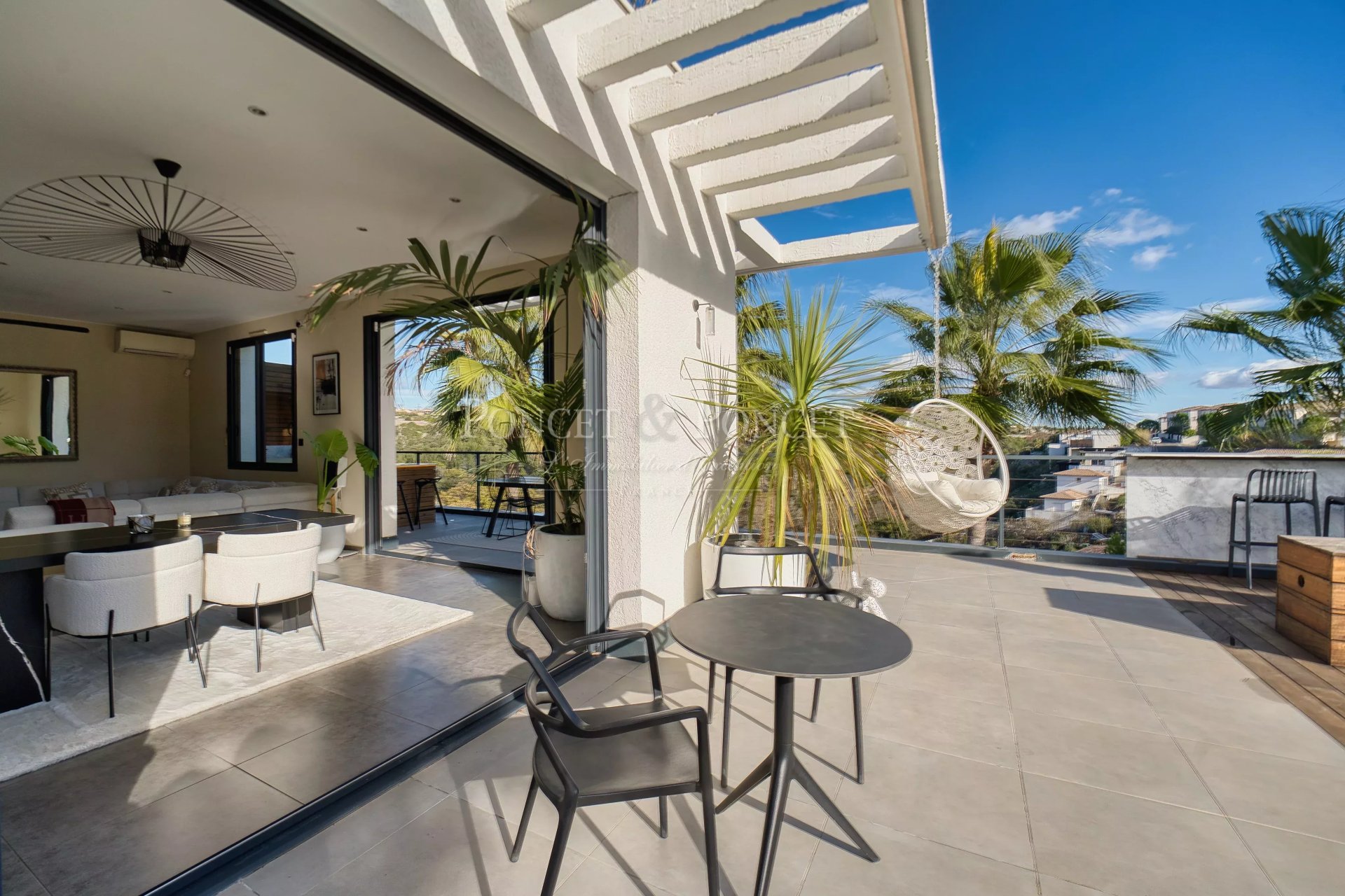 4 Bedroom Villa/Townhouse's Image 8