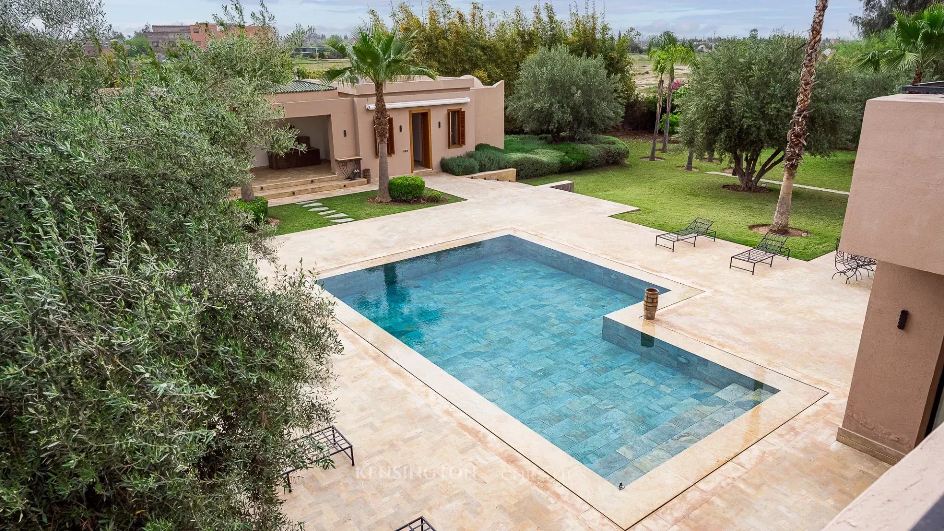 6 Bedroom Villa/Townhouse's Image 36